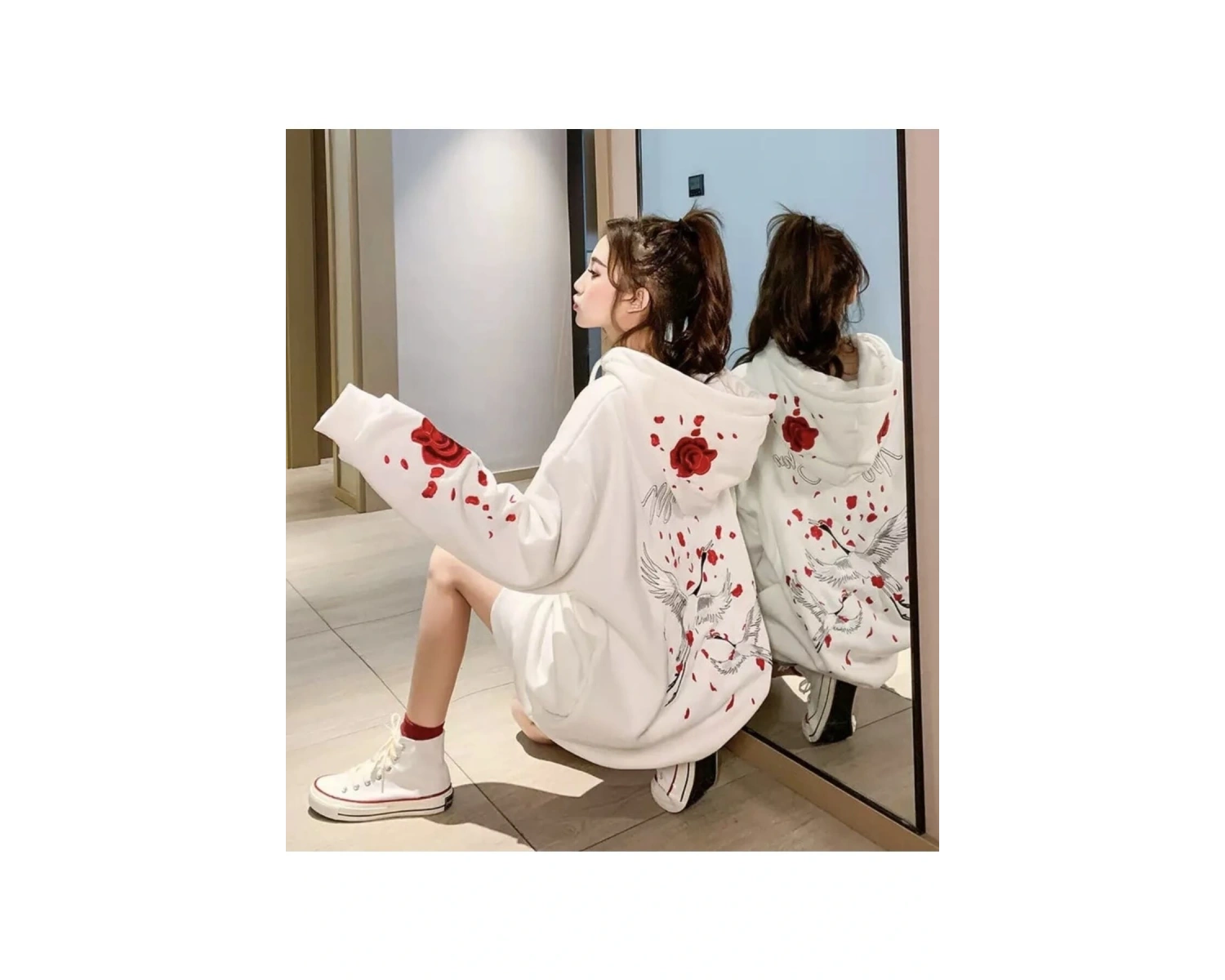 Büyük Beden Kapüşonlu Farmuarlı Japon Red Rose Baskılı Oversize Kadın Ceket-sweatsh Beyaz