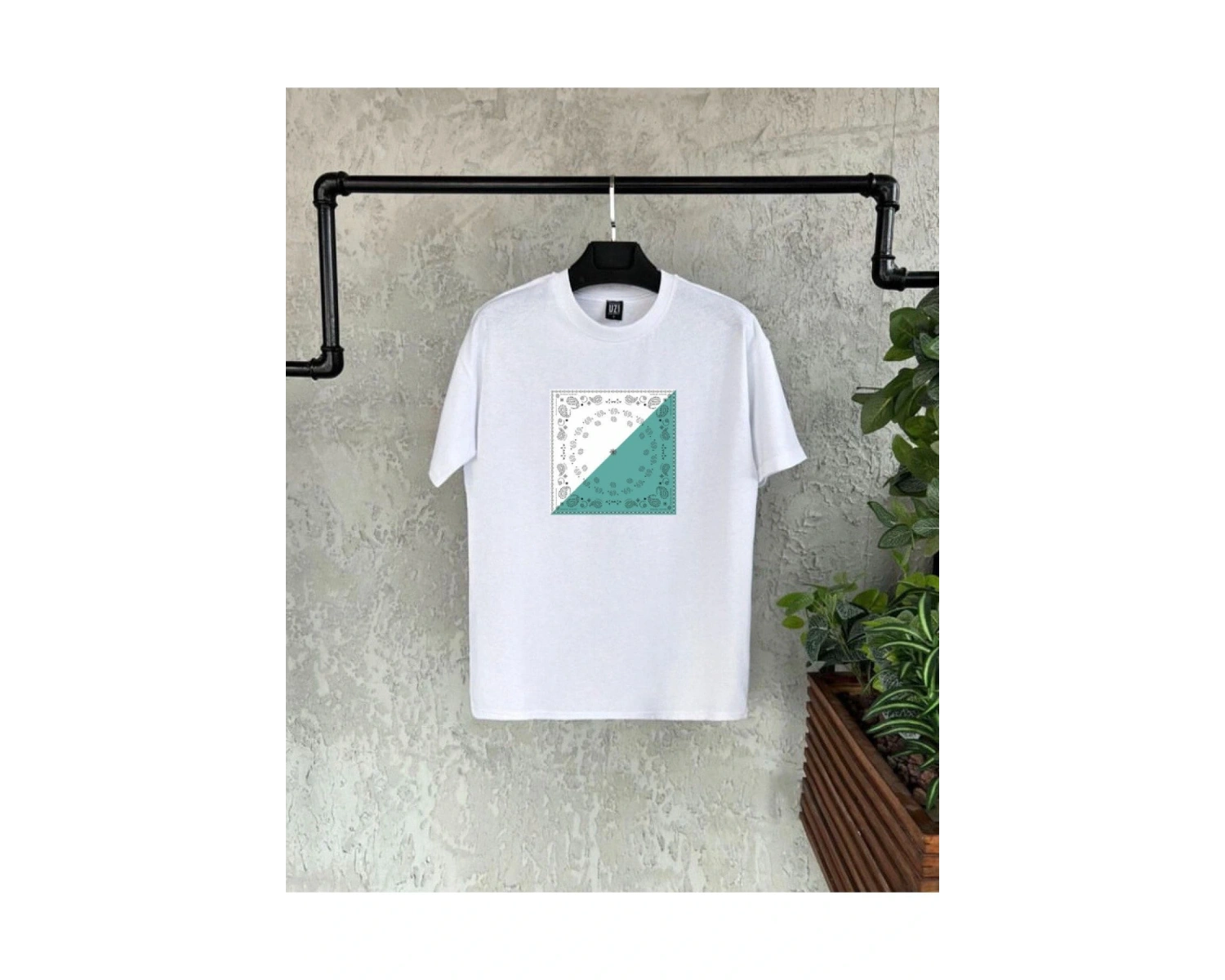 Carpet Baskılı Beyaz Baskılı Erkek