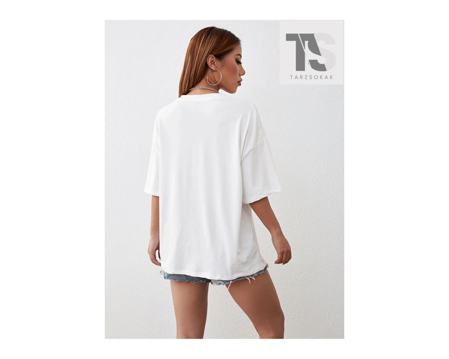 Çiçek Desenli Düşük Omuz Tişört