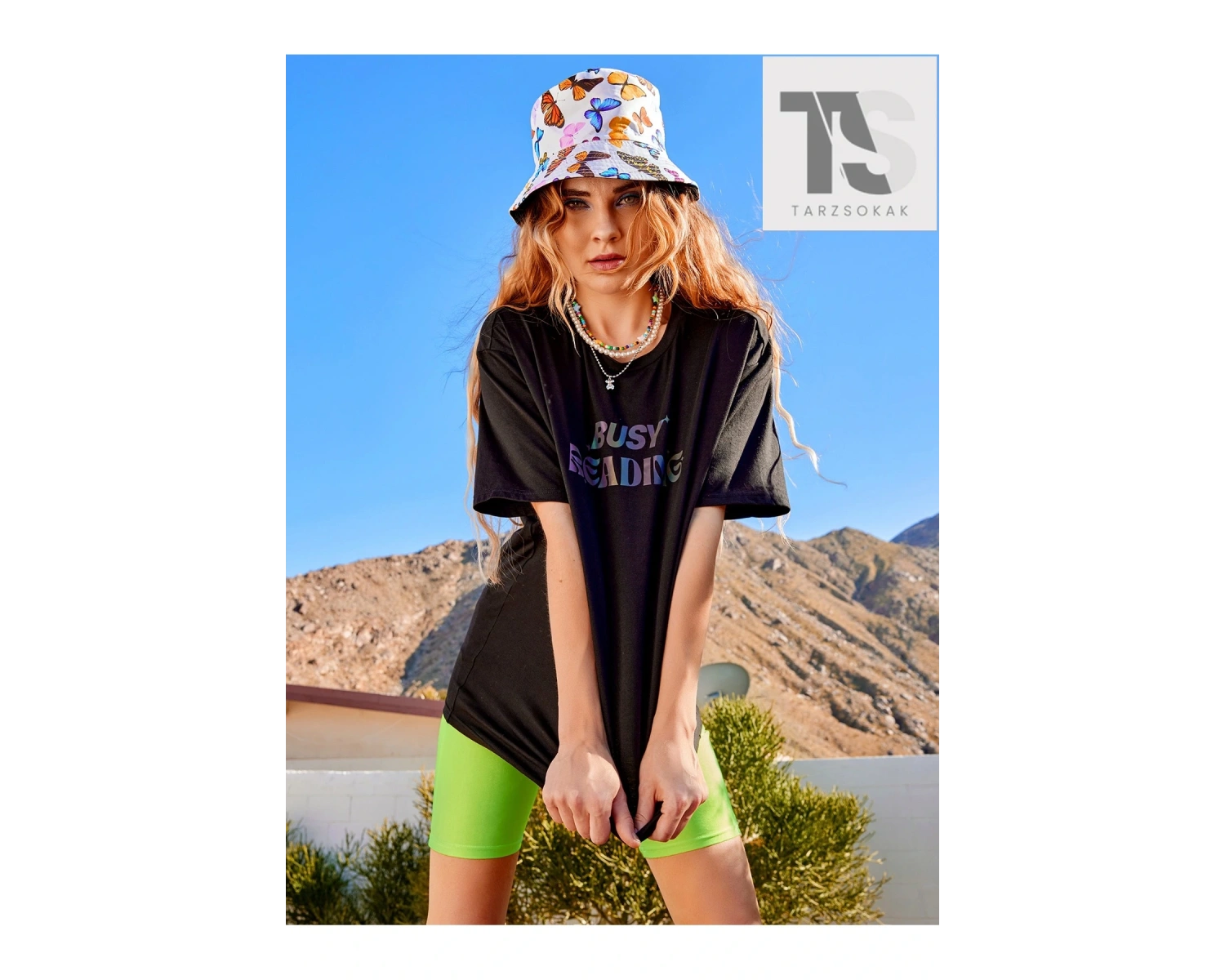 Çiçek Ve El Baskılı Düşük Omuz Oversize Tişört