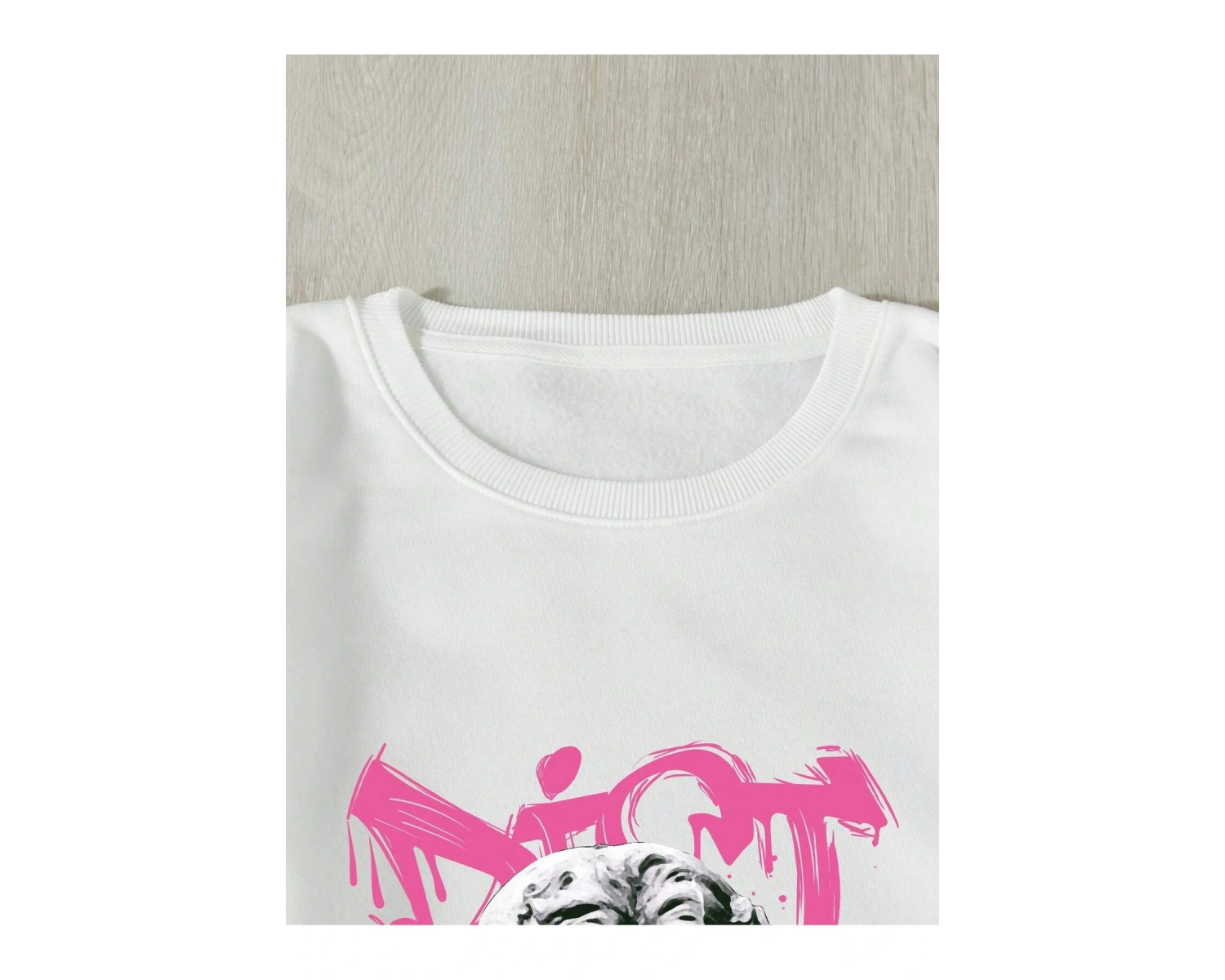 Coolane Heykel ve Slogan Grafikli Beyaz