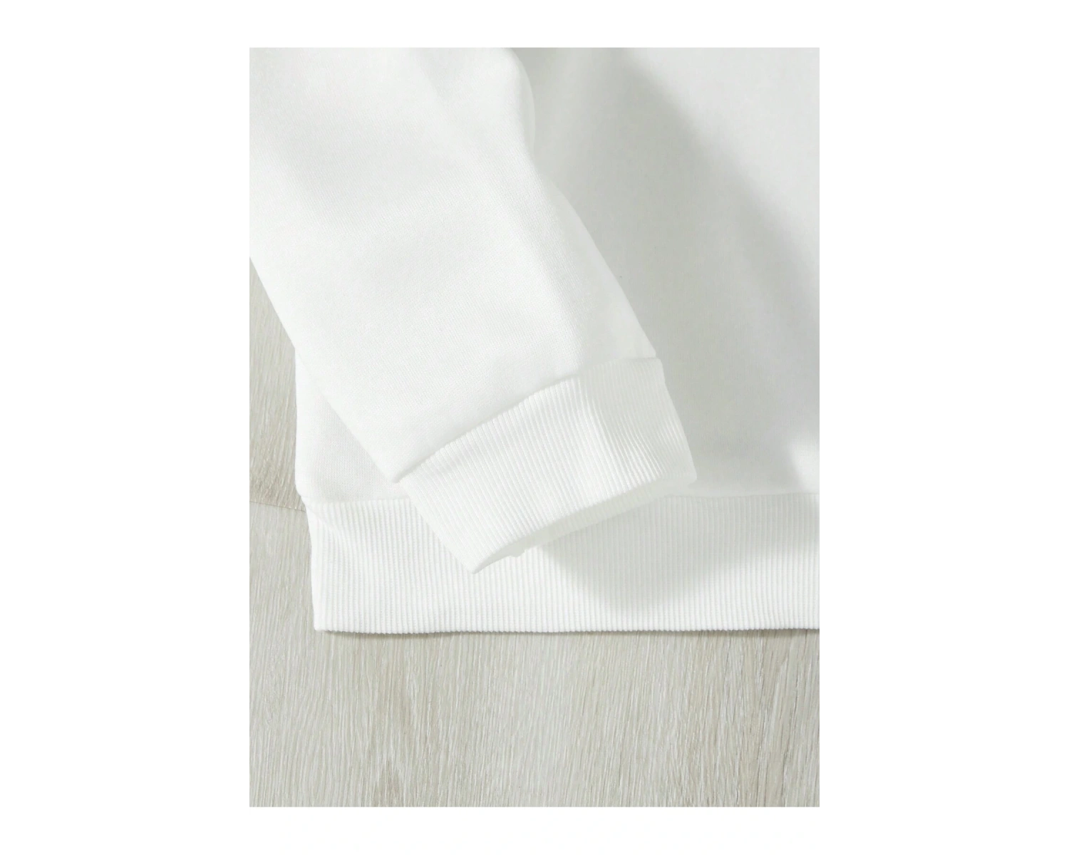 Coolane Heykel ve Slogan Grafikli Beyaz