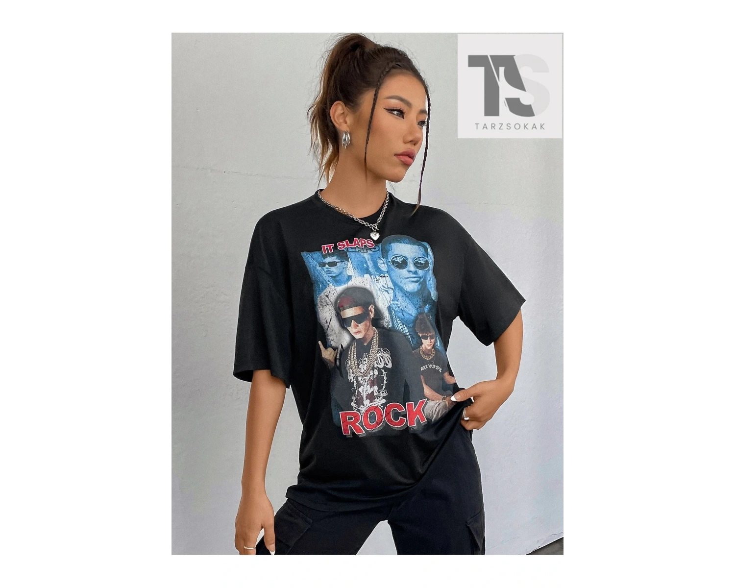 Coolane Şekilli ve Harfli Grafik Düşük Omuzlu Tişört