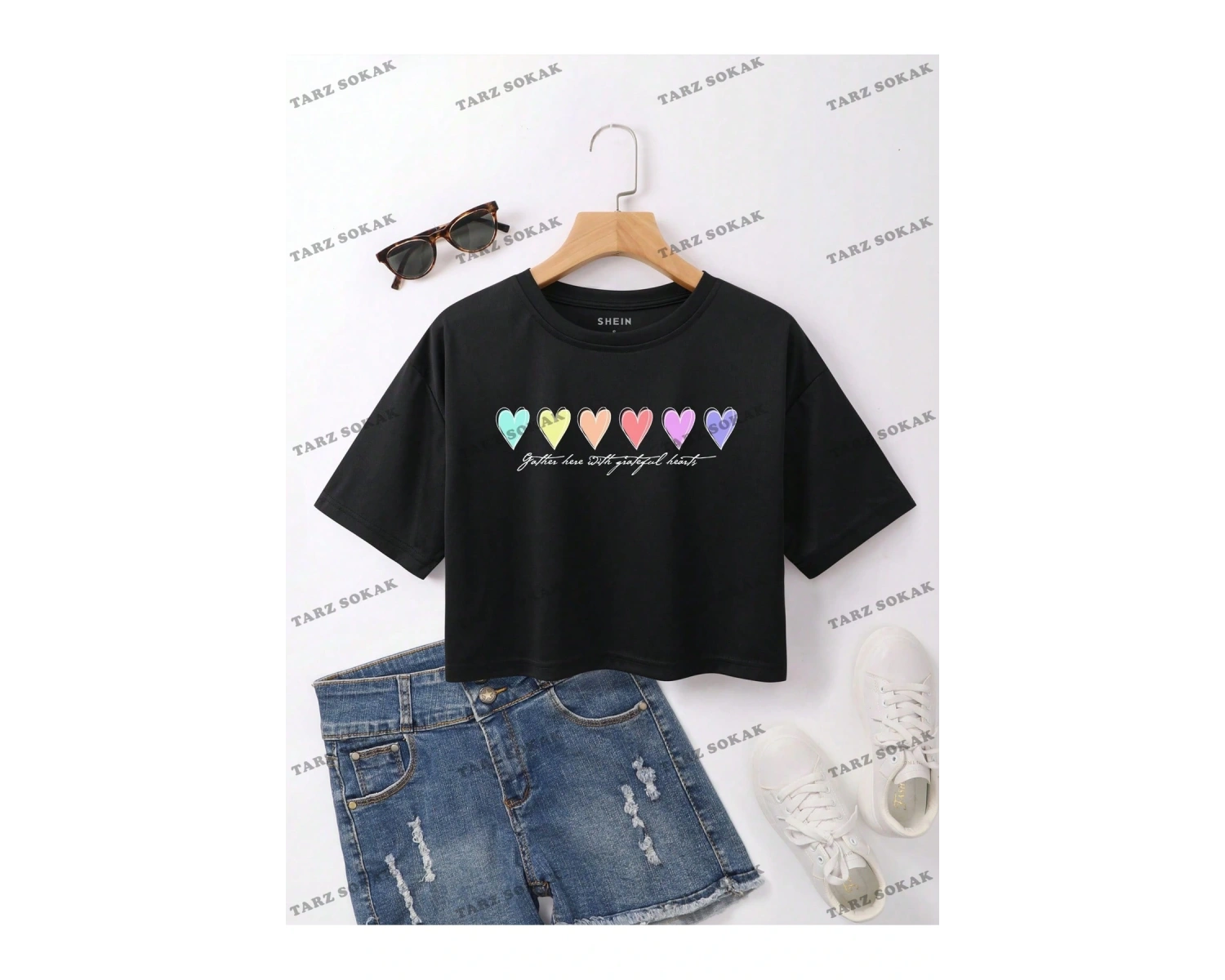 Crop CKOD-232913 Kalp ve Slogan Baskılı Kısa Kollu Kısa