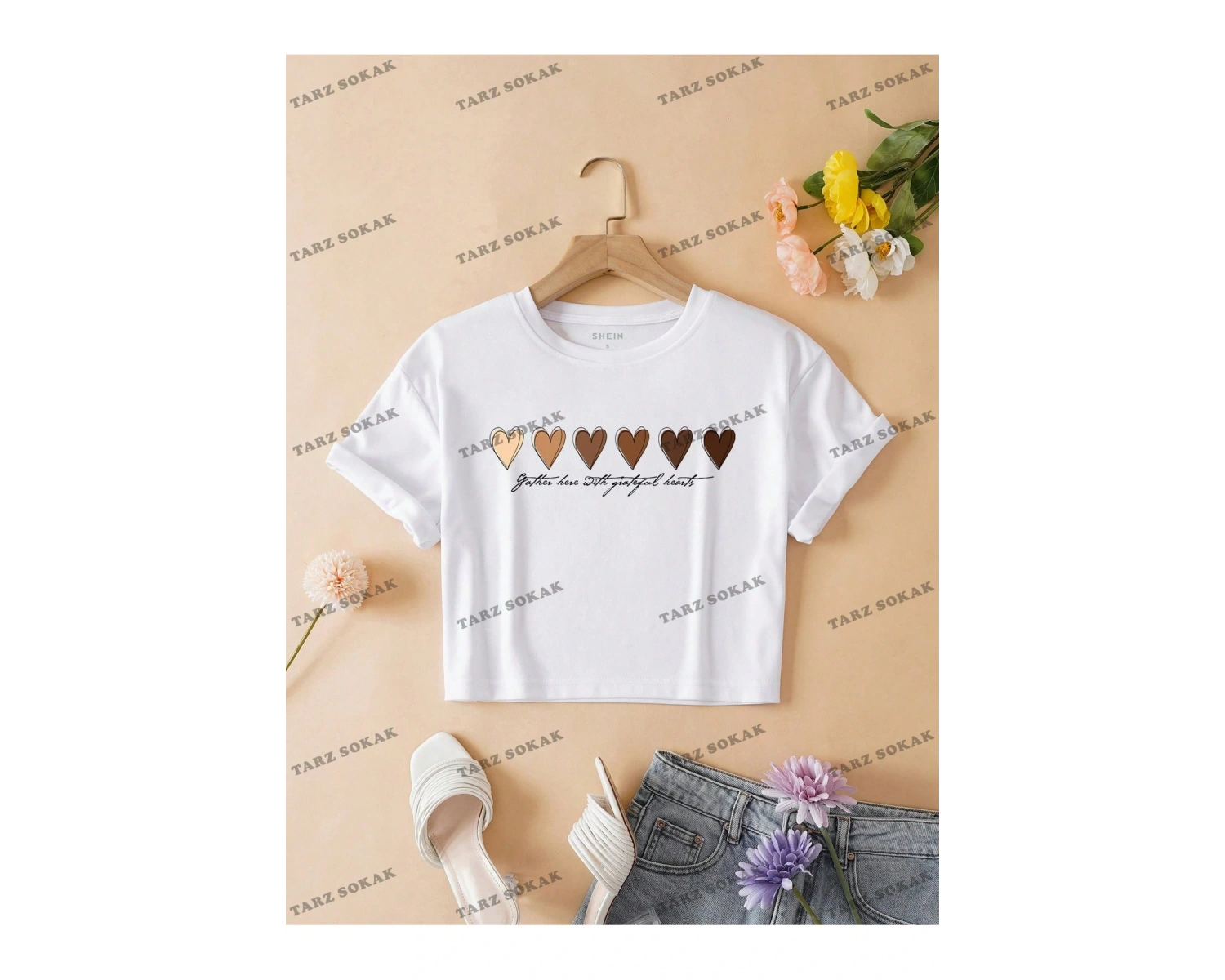 Crop CKOD-232913 Kalpli ve Sloganlı Grafik