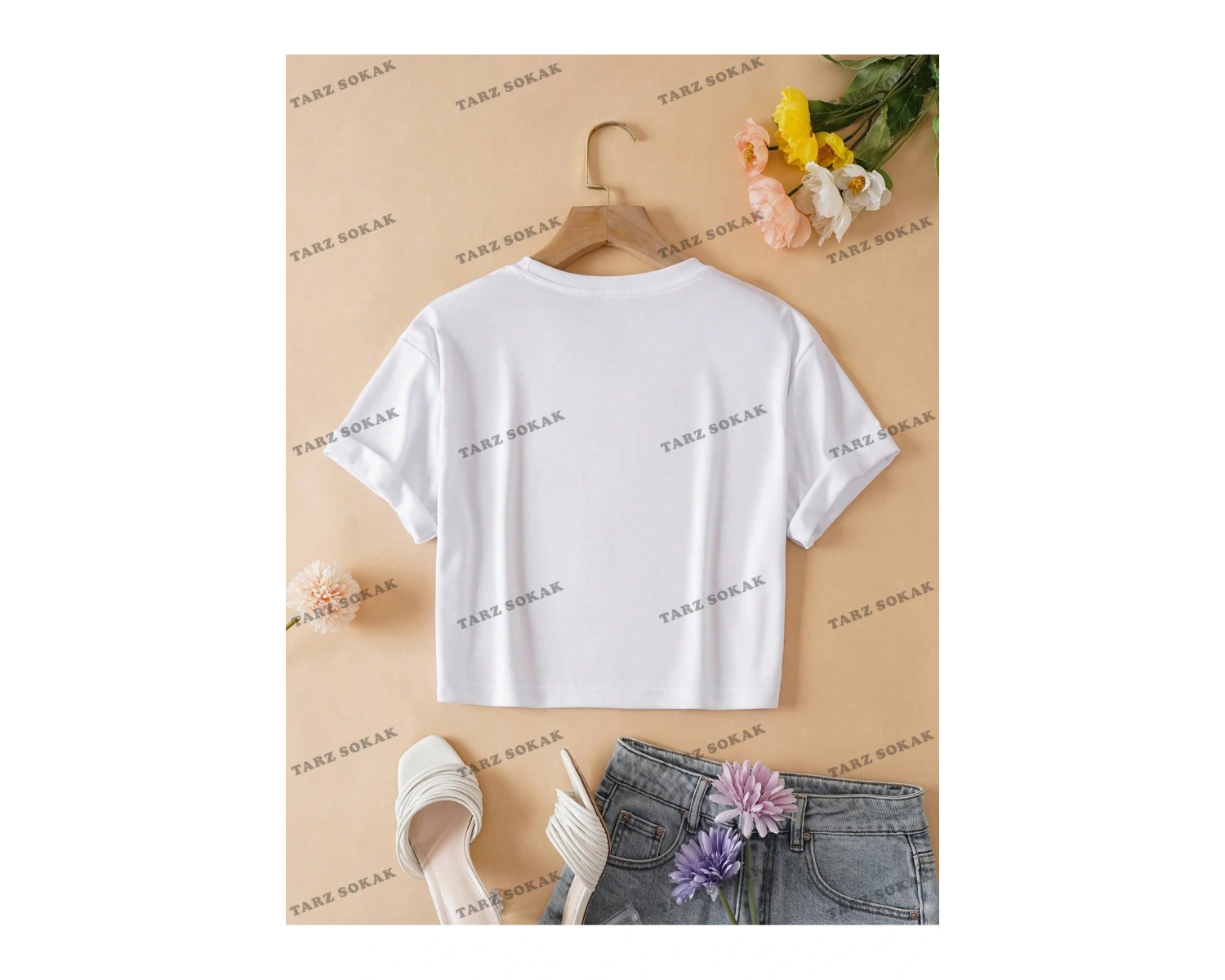 Crop CKOD-232913 Kalpli ve Sloganlı Grafik