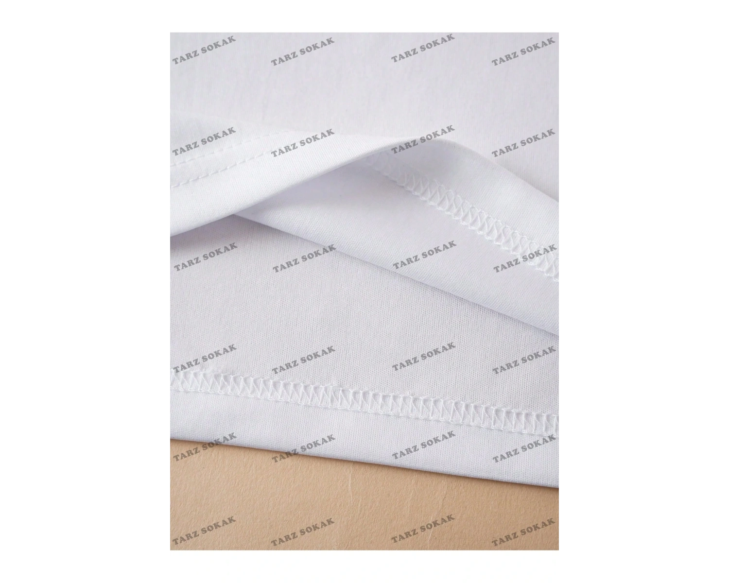 Crop CKOD-232913 Kalpli ve Sloganlı Grafik