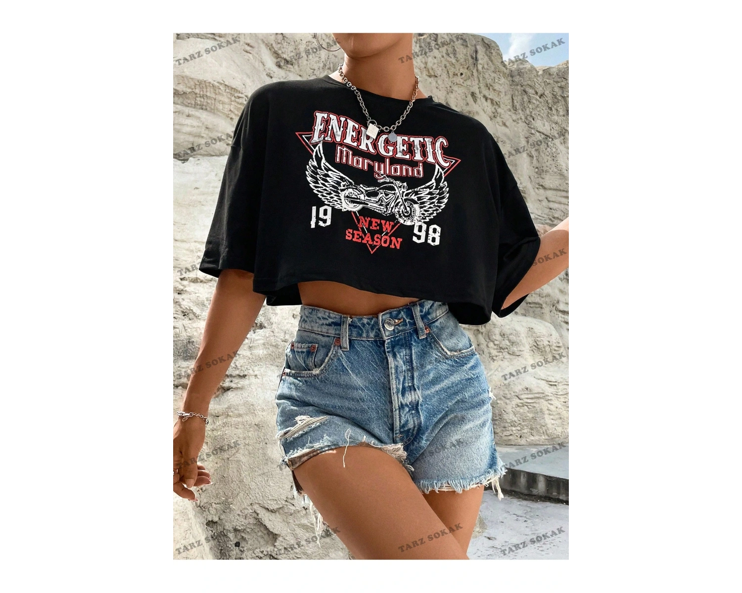 Crop CKOD-232913 Wings & Letter Grafikli Düşük Omuz Kısa