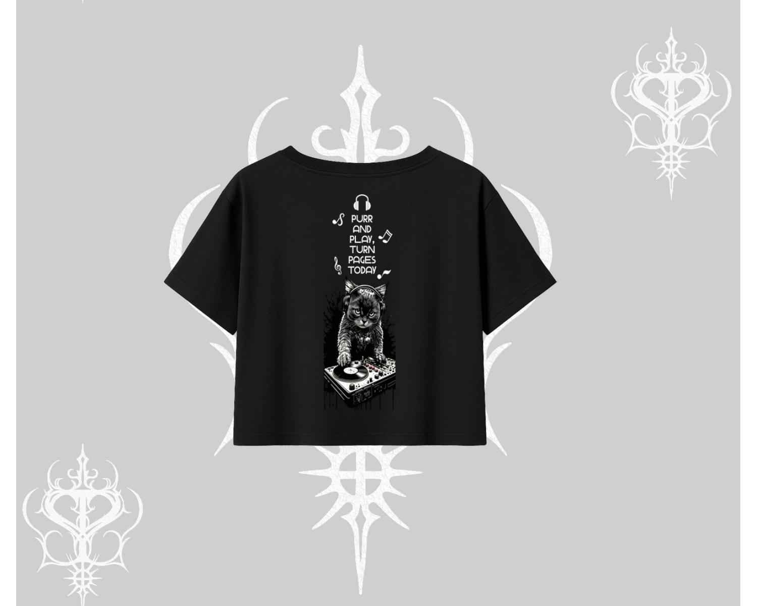 DJ Kedi Baskılı Müzik Temalı Oversize Crop Tshirt