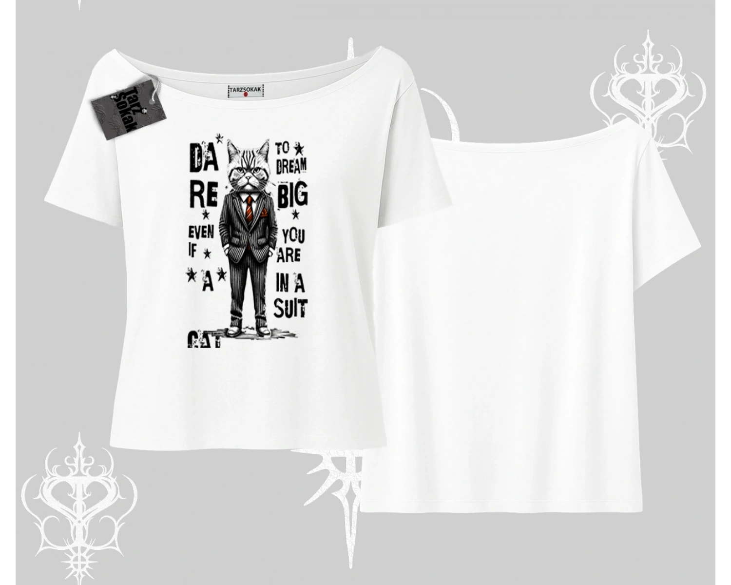 Dream Big Yazılı Takım Elbiseli Kedi Baskılı Kayık Yaka Tshirt