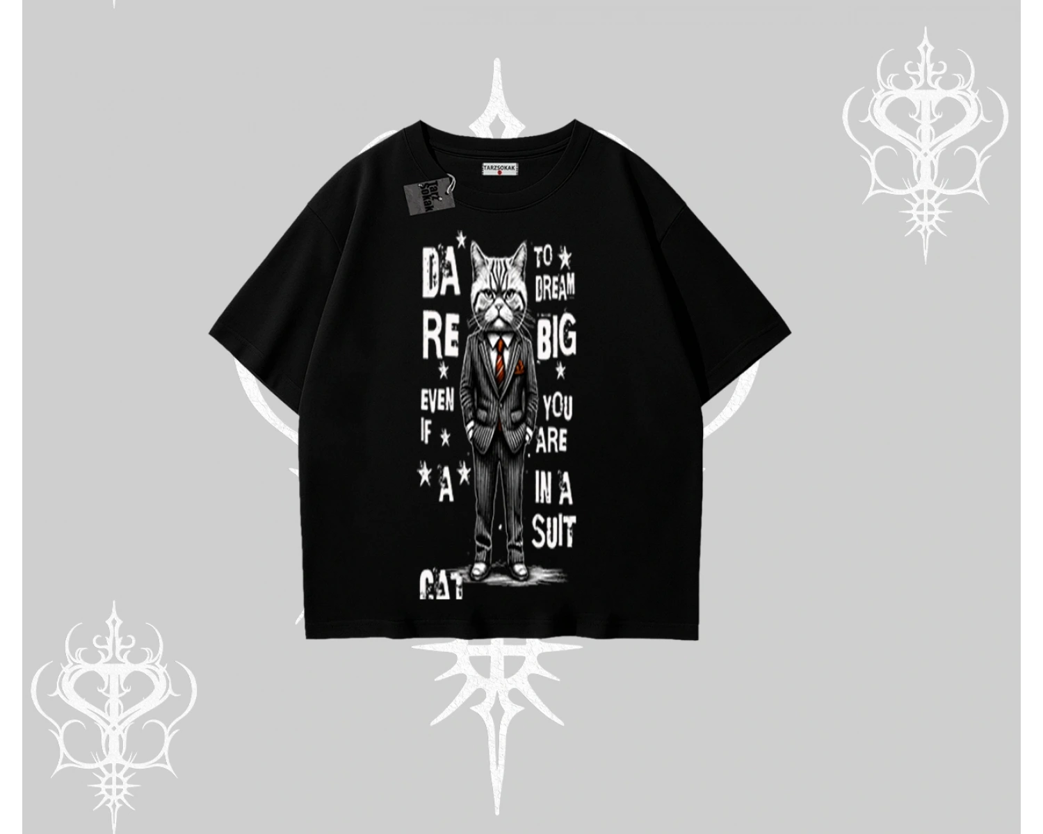 Dream Big Yazılı Takım Elbiseli Kedi Baskılı Oversize Tshirt