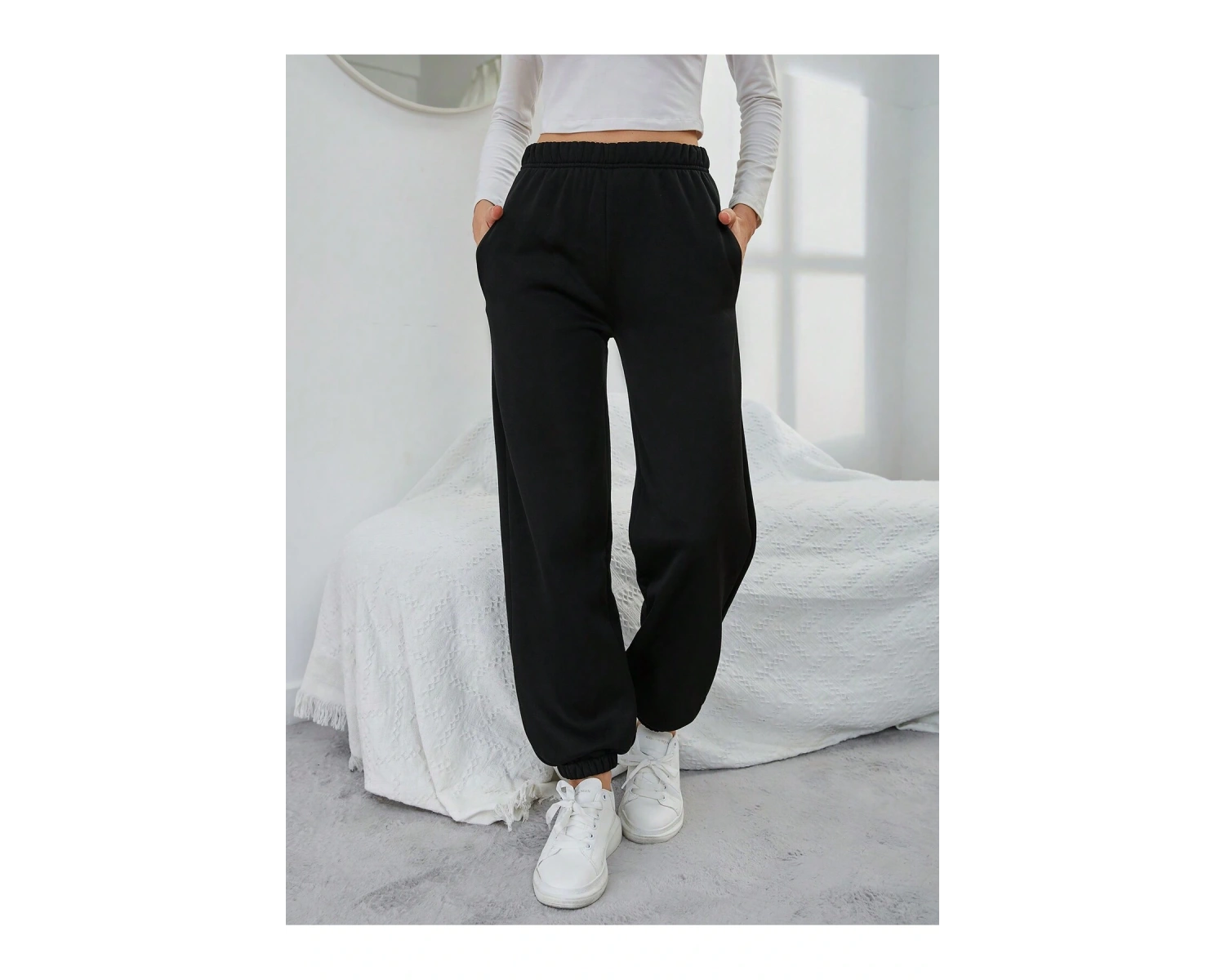 Düz Elastik Bel Eğimli Cepli Eşofman Altı