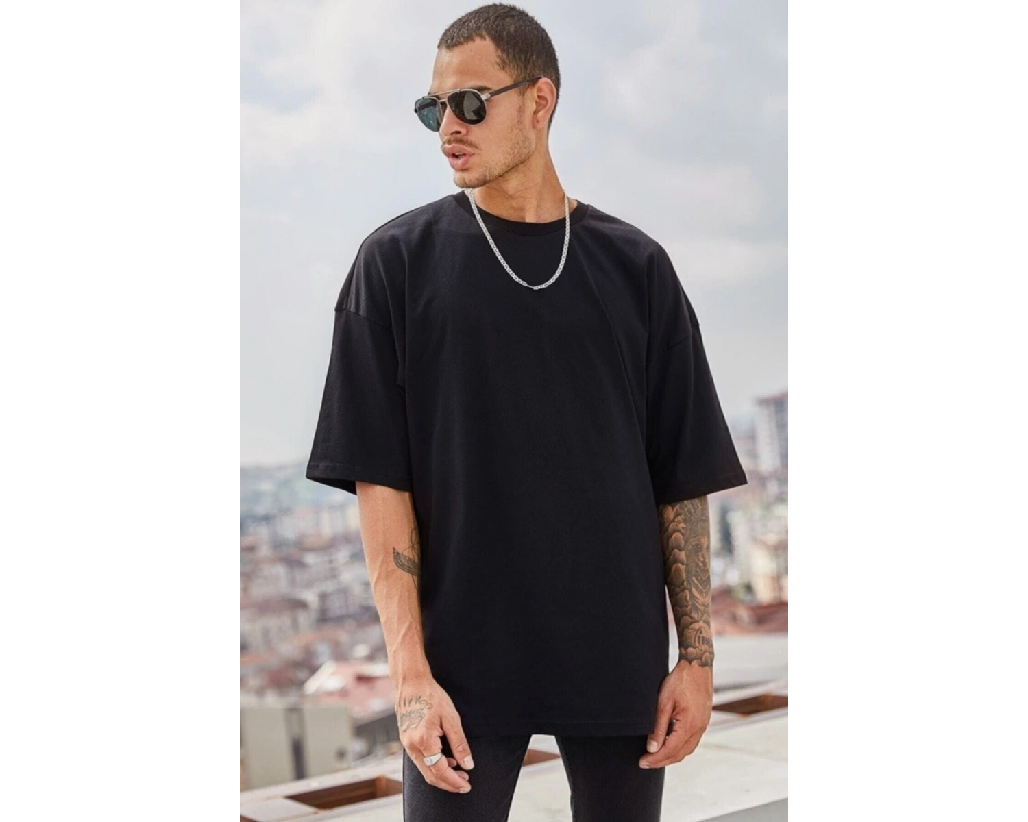 Erkek Beyaz Regular Fit Kısa Kollu Bol Kesim Pamuklu Bisiklet