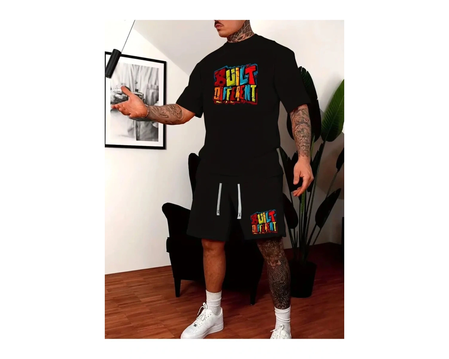 Erkek BeyazRenkli Built Different Baskılı Basic Oversize T-Shirt- Şort Takım strup0000000000014