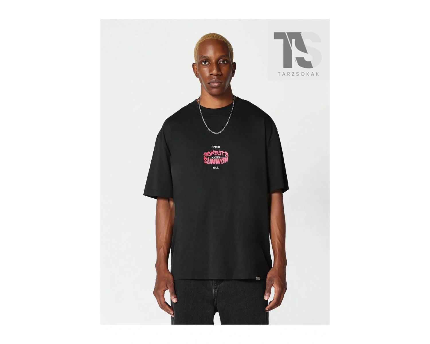 Erkek Kafatası El ve Poker Kartı Baskılı Tişört