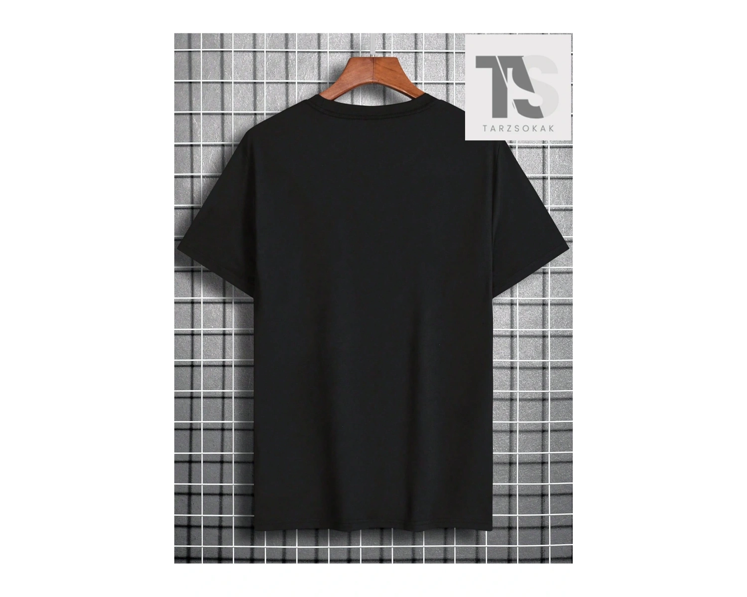 Erkek Kafatası ve Harf Desenli Baskılı Tişört