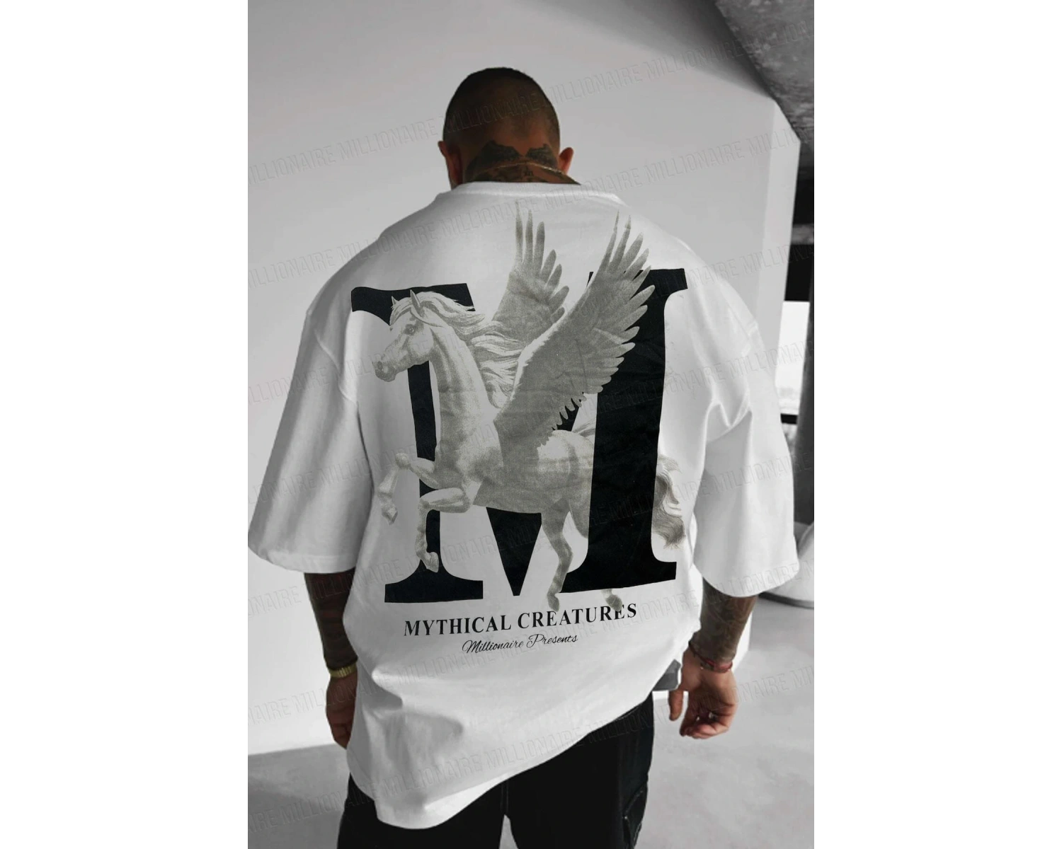 Erkek Mythical Pegasus Baskılı Beyaz Bisiklet Yaka Oversize Salaş