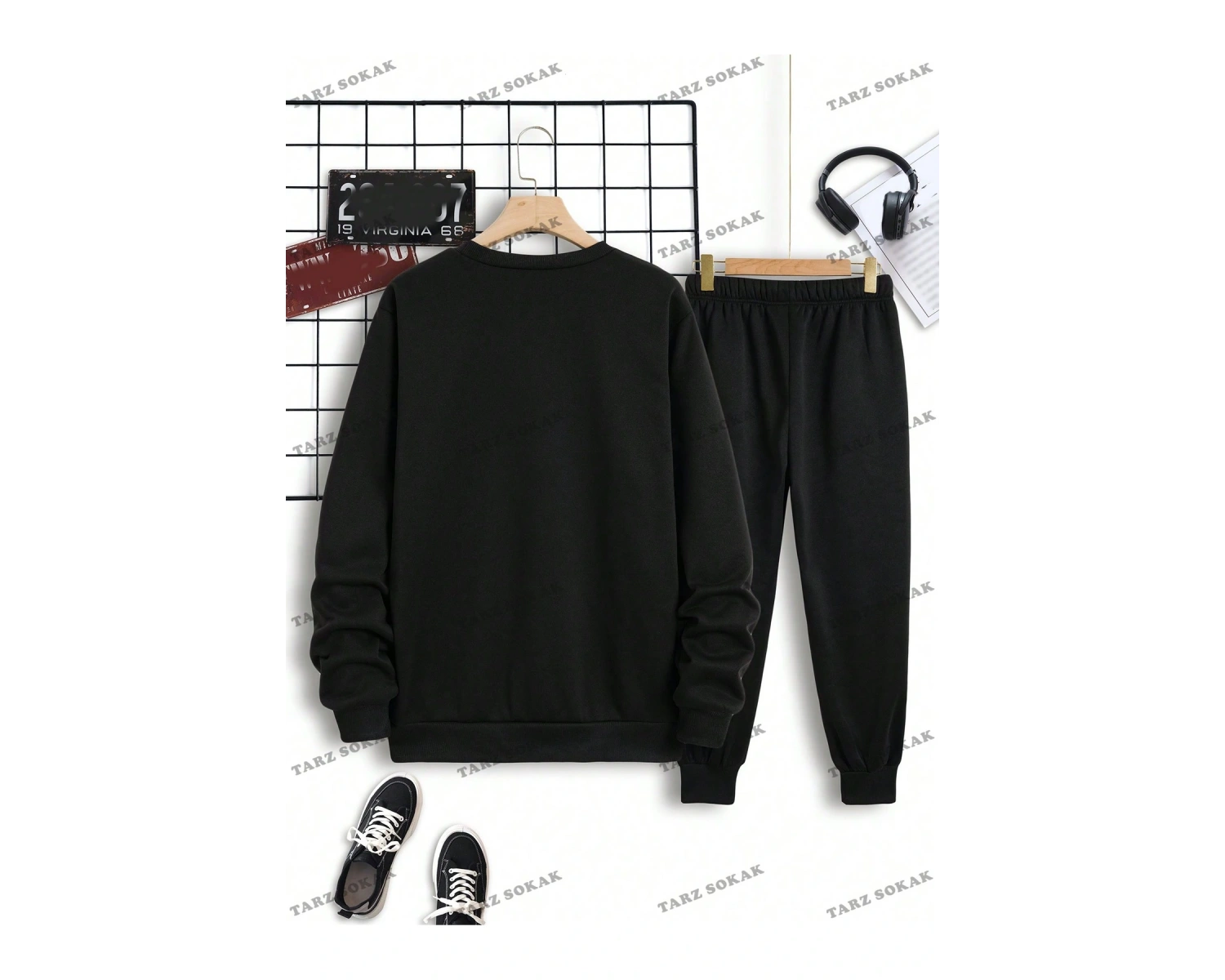 Erkek Taçlı ve Harfli Grafikli Kazak ve Eşofman Altı