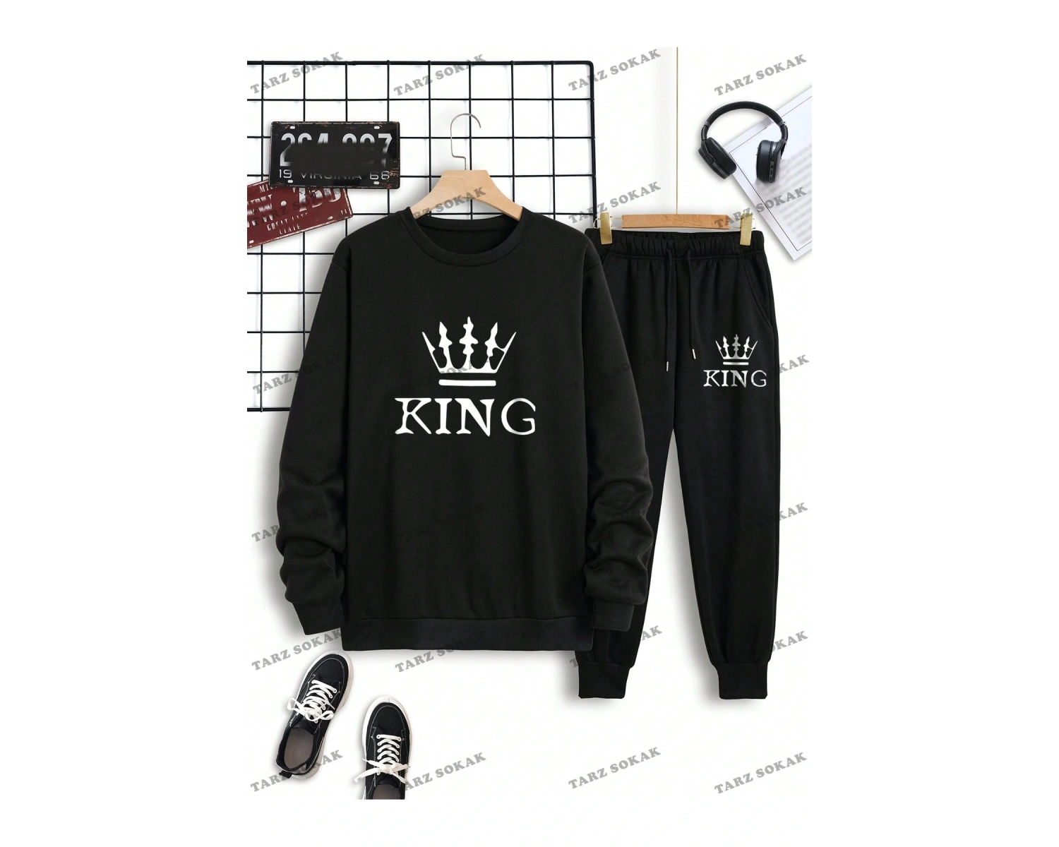 Erkek Taçlı ve Harfli Grafikli Kazak ve Eşofman Altı