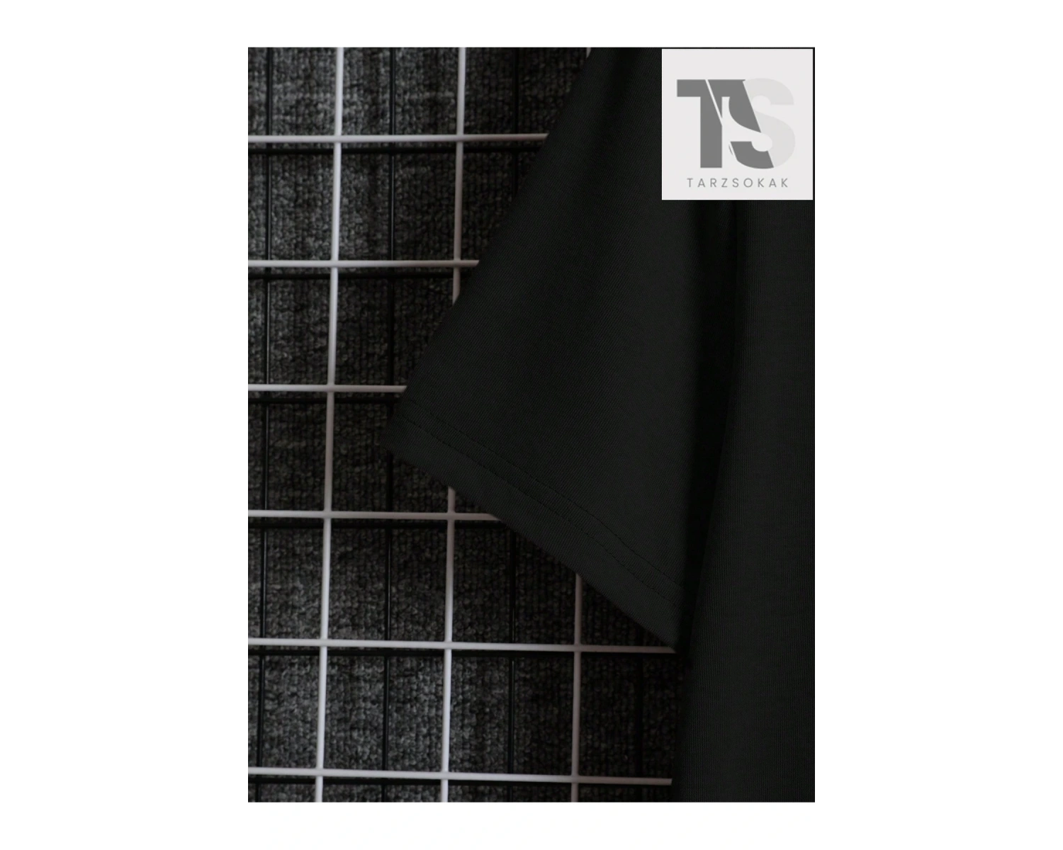 Erkek Trefoil Desenli Kısa Kollu Tişört