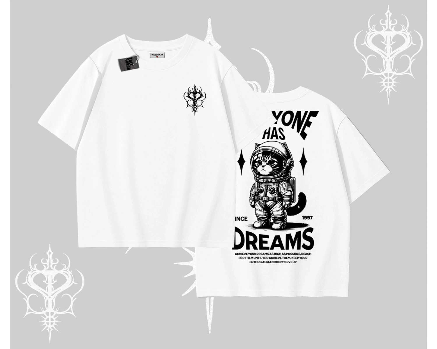 Everyone Has Dreams Yazılı Astronot Kedi Arka Baskılı Oversize Tshirt