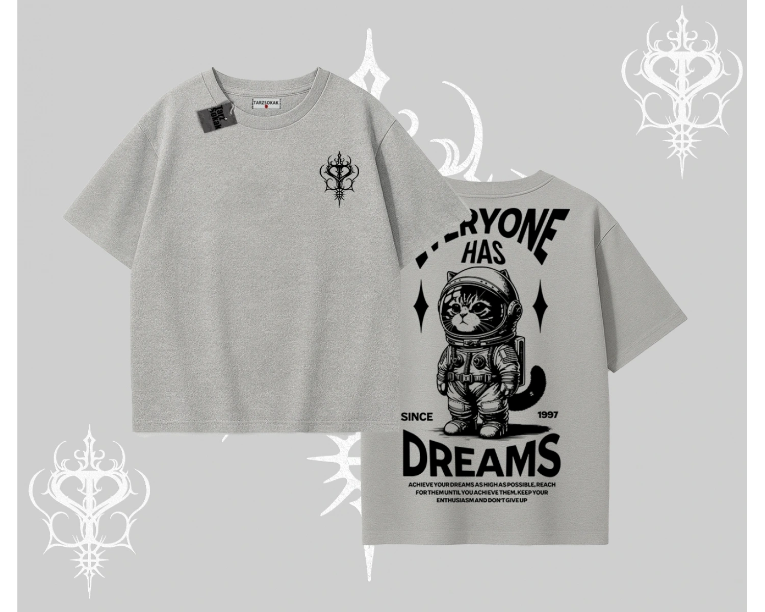 Everyone Has Dreams Yazılı Astronot Kedi Arka Baskılı Oversize Tshirt