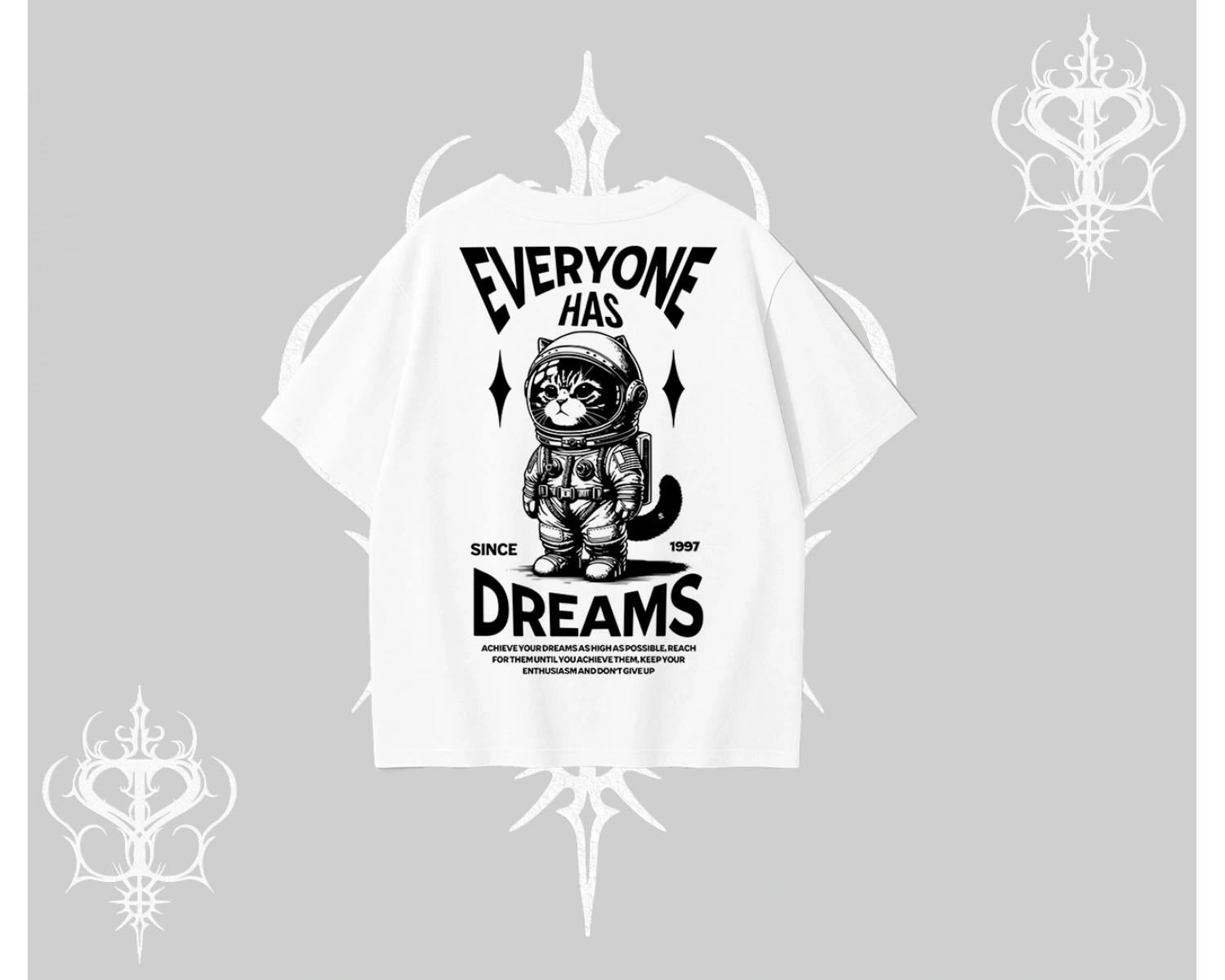 Everyone Has Dreams Yazılı Astronot Kedi Arka Baskılı Oversize Tshirt