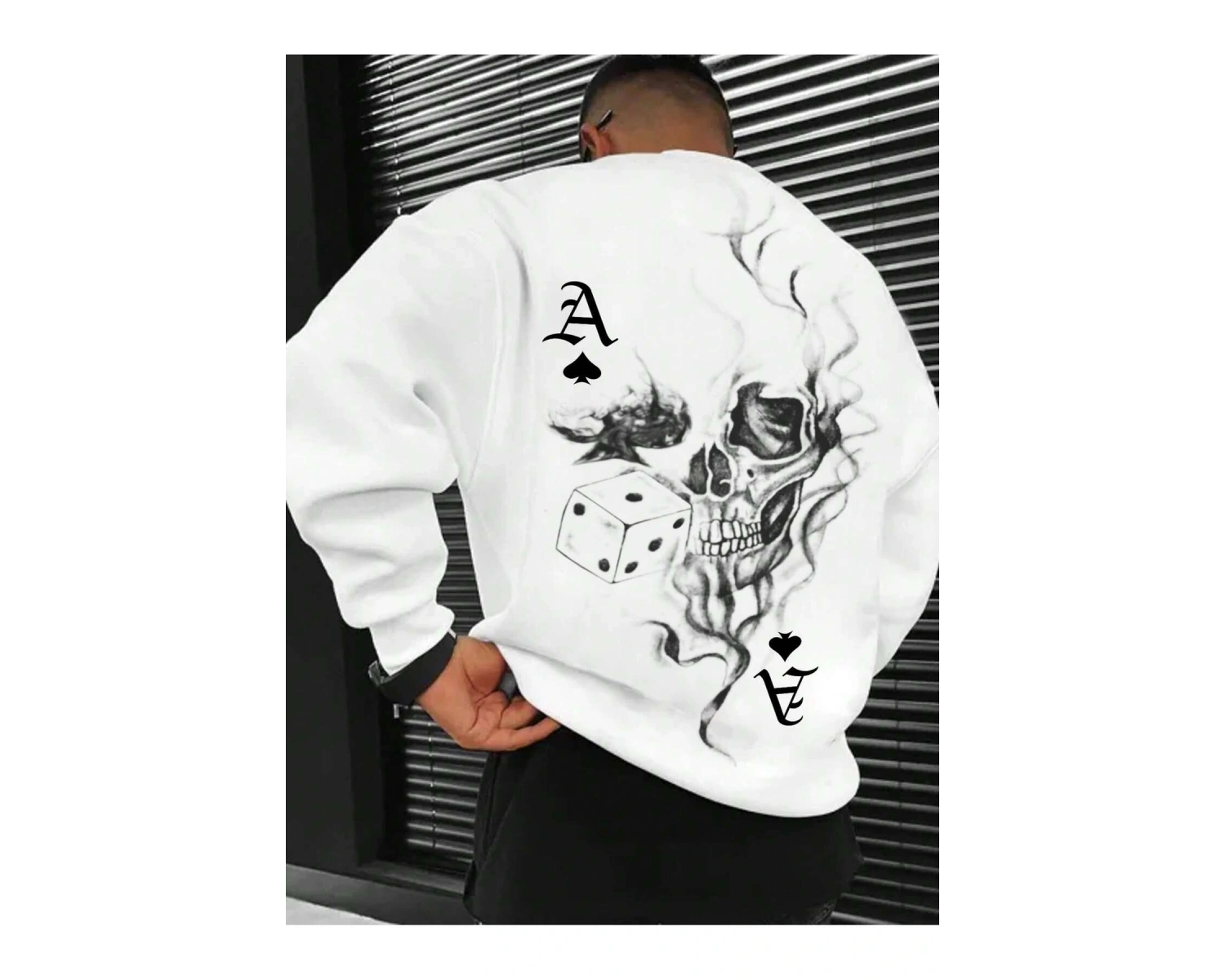Extended Sizes Plus Playing Card & Skull Print Drop Shoulder Sweatshirt Beyaz