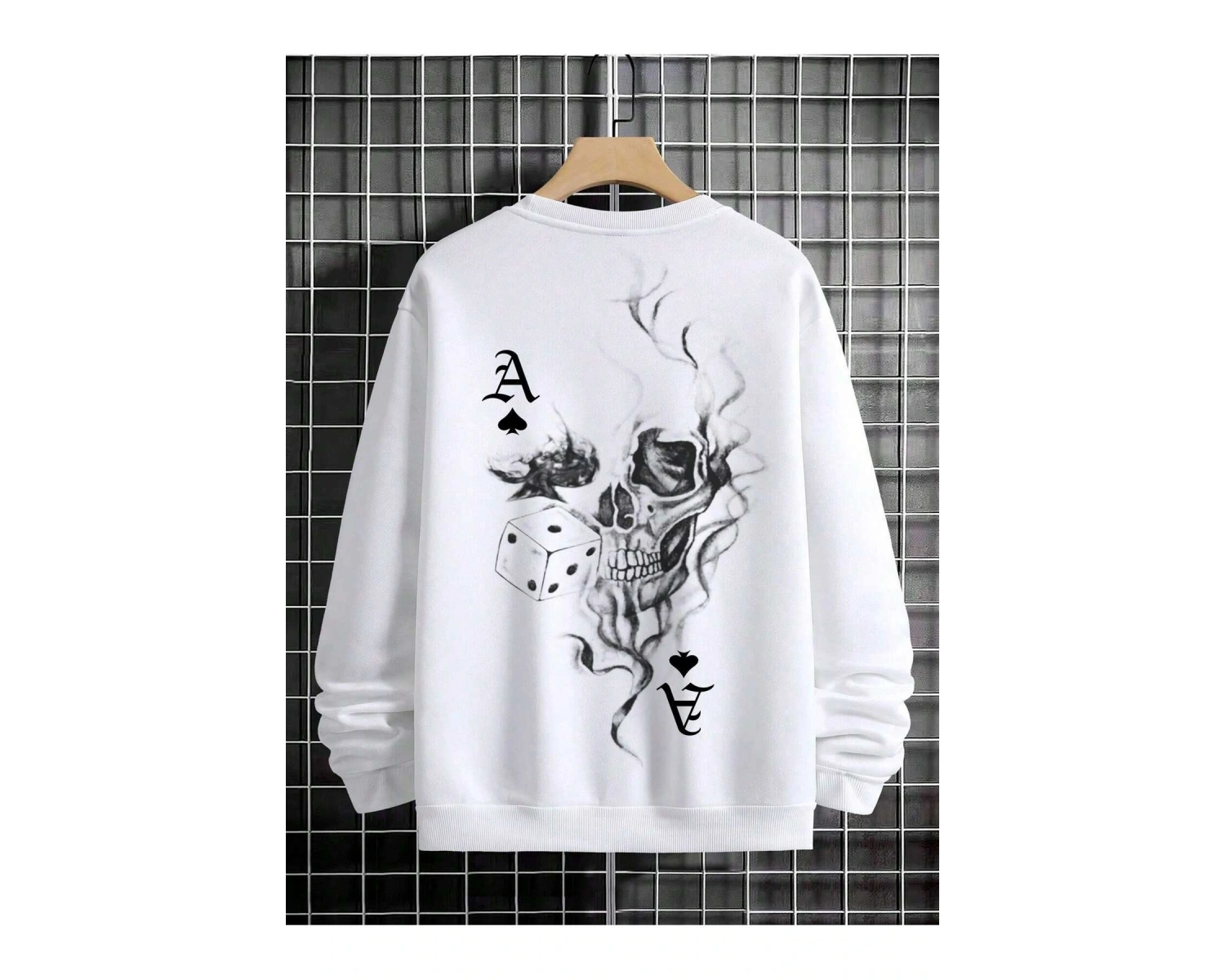 Extended Sizes Plus Playing Card & Skull Print Drop Shoulder Sweatshirt Beyaz