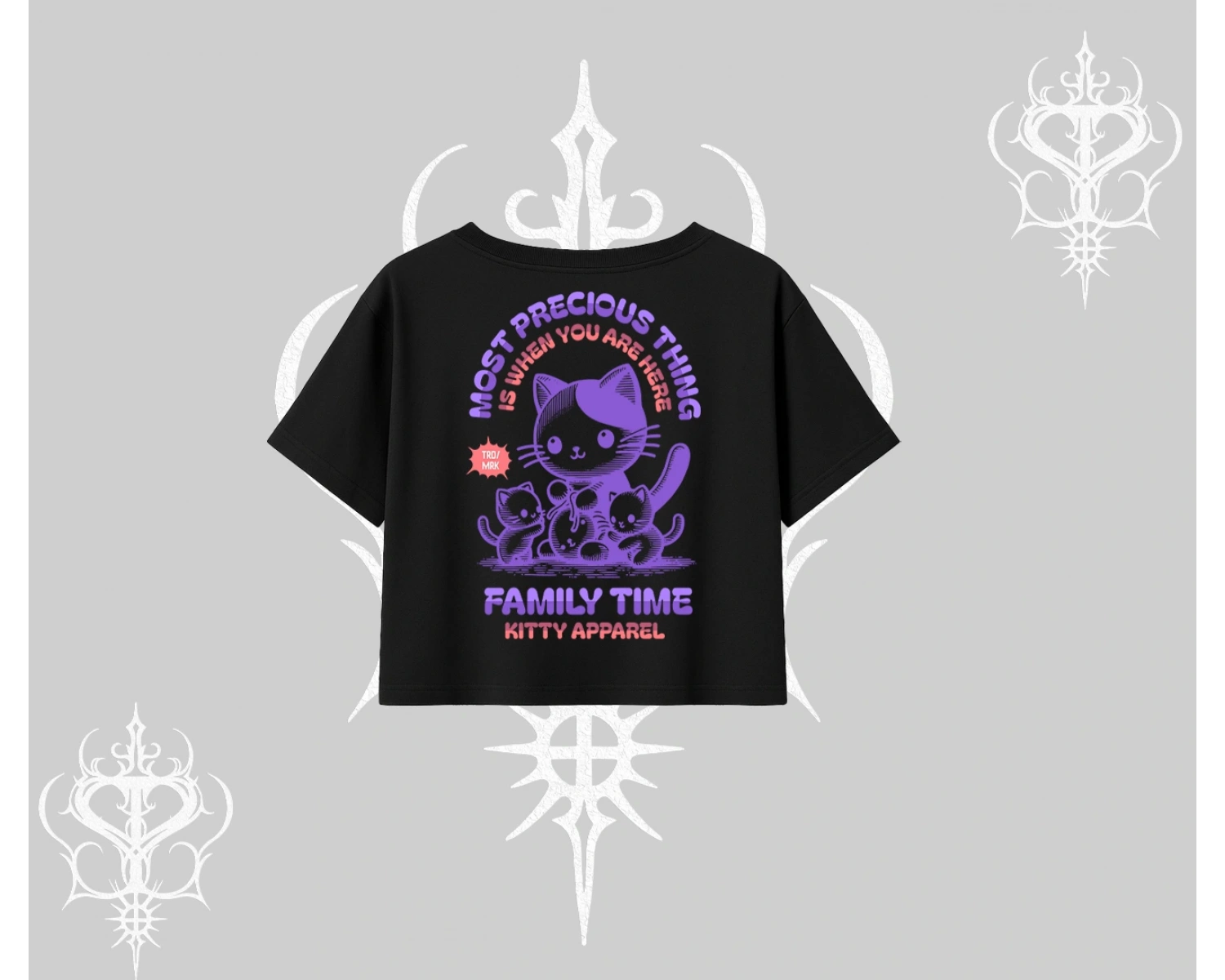 Family Time Yazılı Sevimli Anne Kedi Arka Baskılı Oversize Crop Tshirt