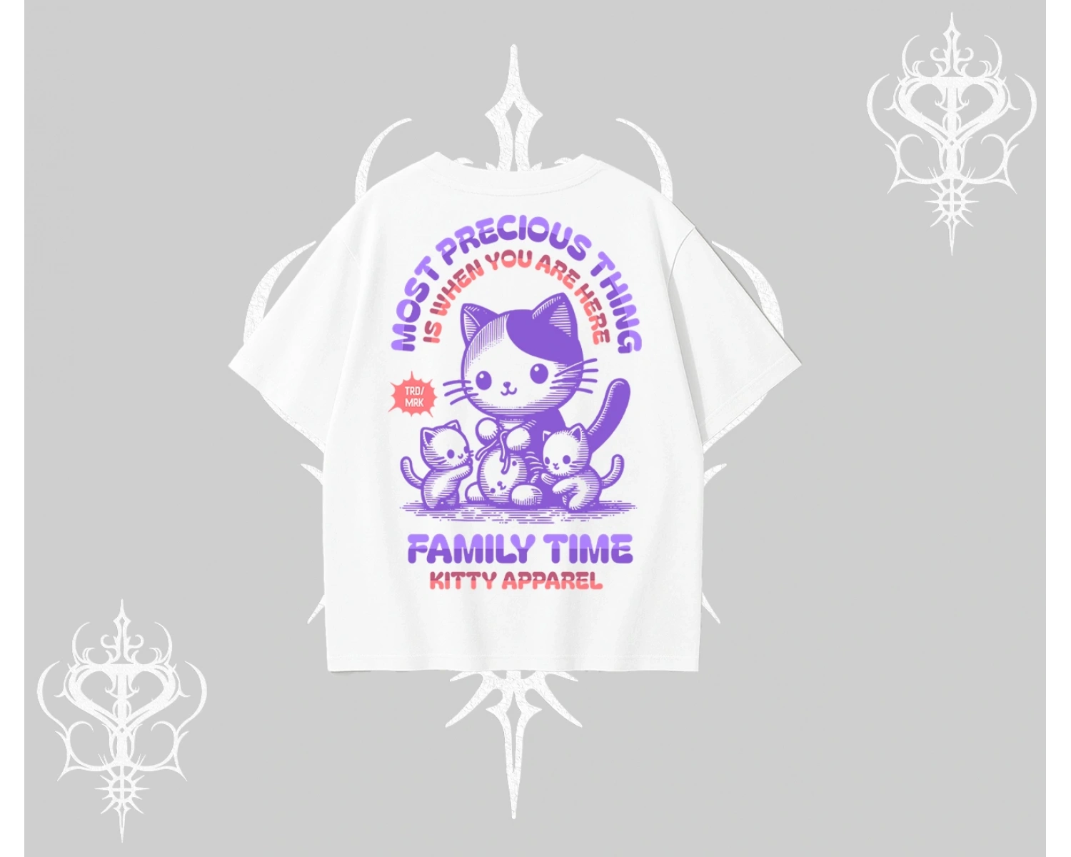 Family Time Yazılı Sevimli Anne Kedi Arka Baskılı Oversize Tshirt