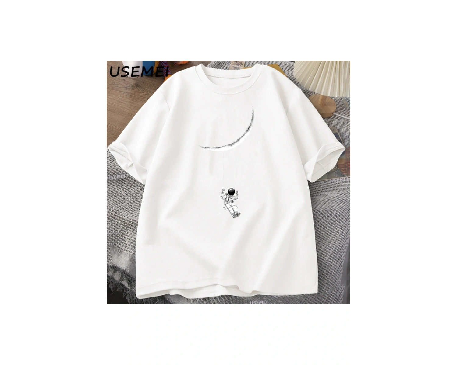 Funny Moon Swing T Shirt Men Women Astronaut Tshirt Cotton Short Sleeve Loose T-shirt Casual 3058