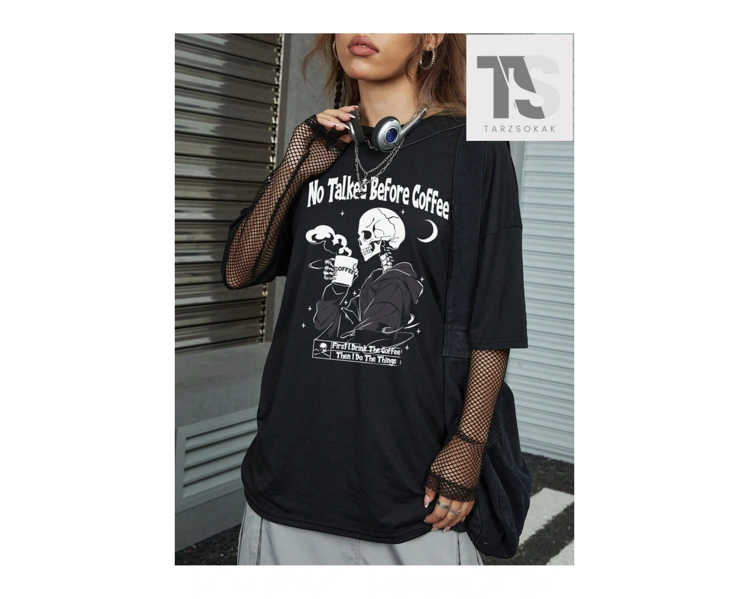 Goth Sloganı Kafatası Grafikli Damla Omuzlu Tişört