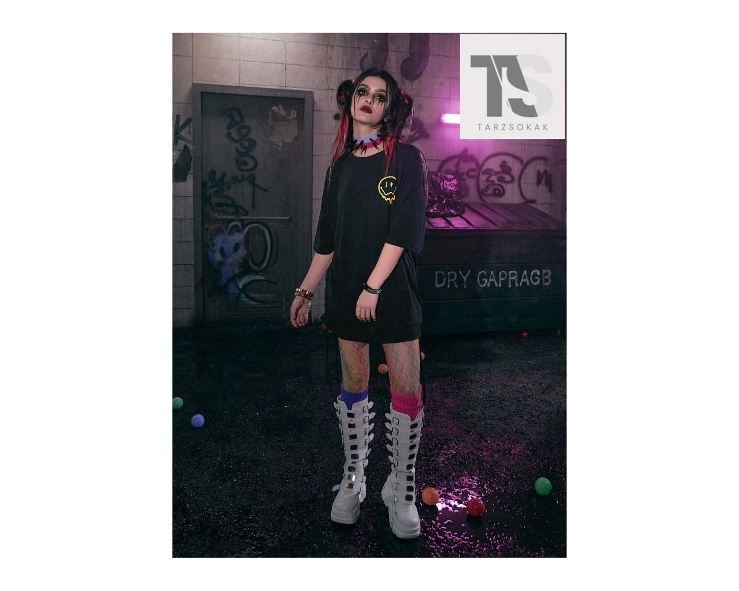 Grunge Punk Mektup Kafatası Grafikli Tişört