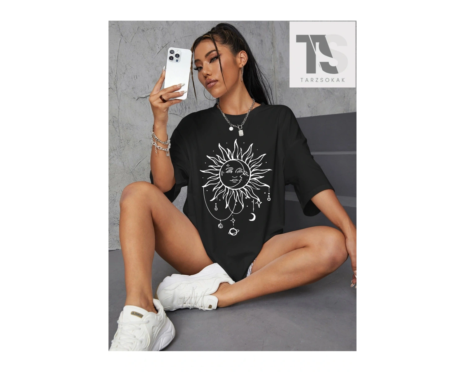 Güneş ve Ay Desenli Düşük Omuz Oversize Tişört