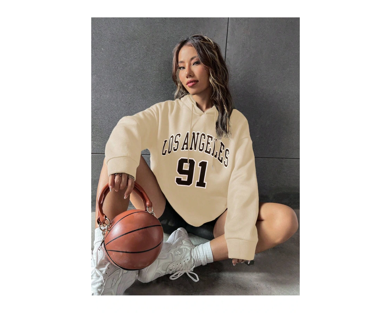 Harajuka Sokakt Yazılı Grafik Sweat Bej