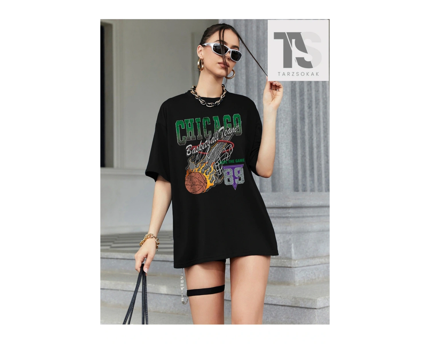 Harf Grafikli Düşük Omuzlu Tişört