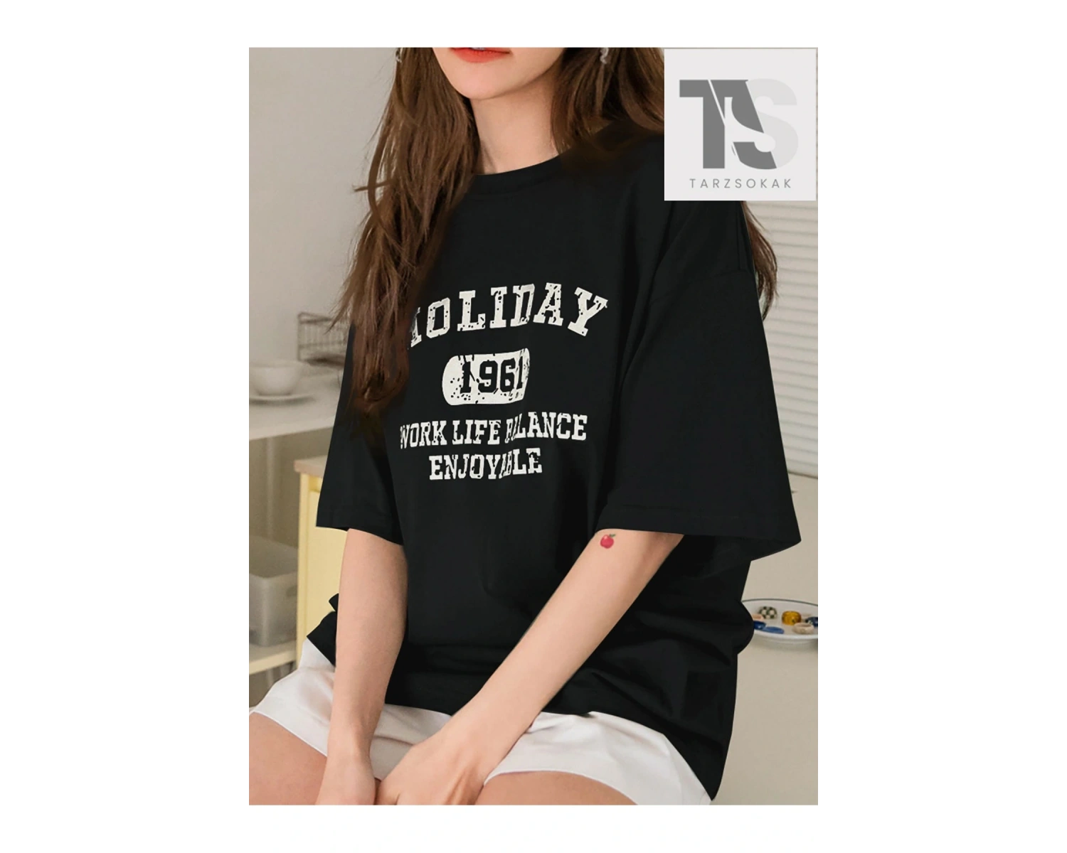 Harfli Grafik Düşük Omuz Oversize Tişört