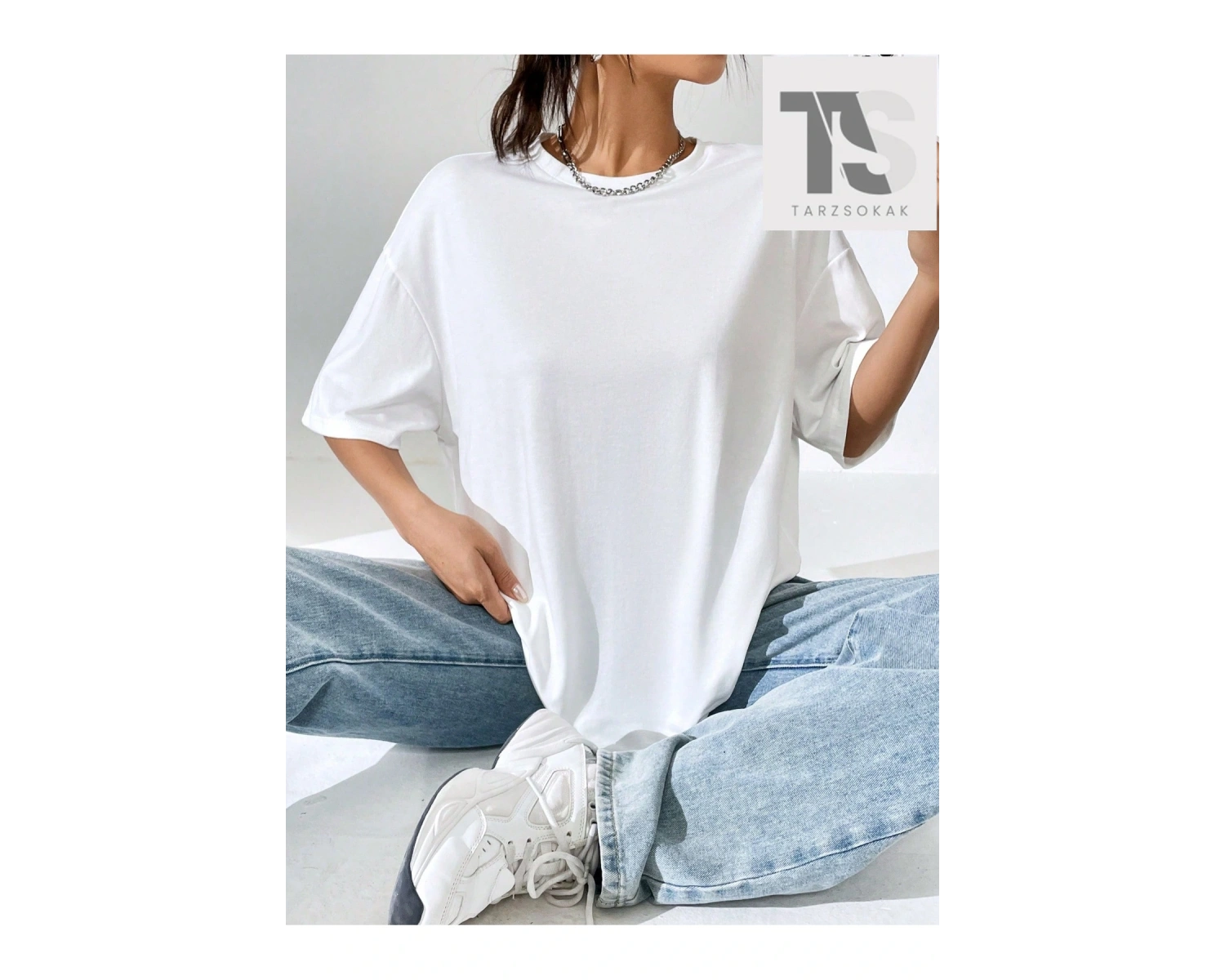 Harfli Grafik Düşük Omuz Oversize Tişört