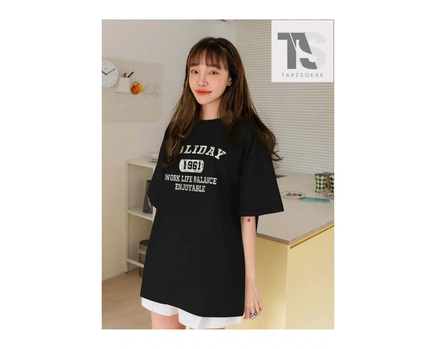 Harfli Grafik Düşük Omuz Oversize Tişört