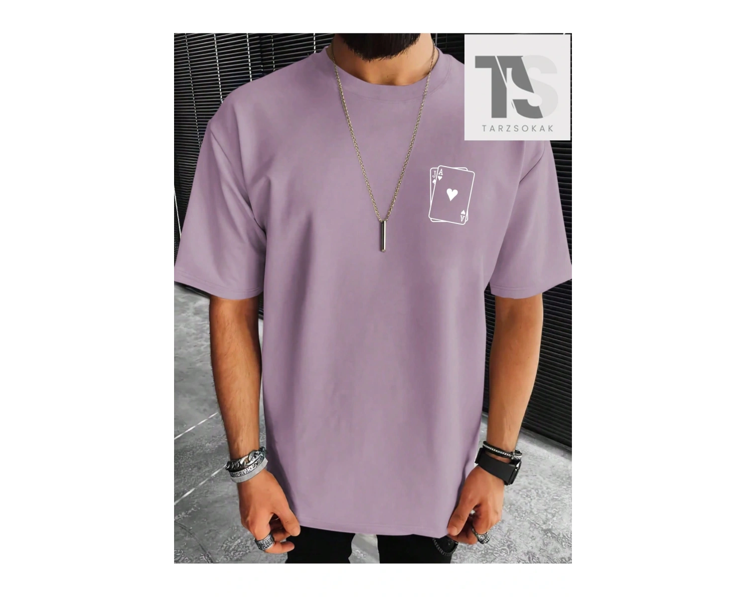 Hypemode Erkek Japon Harfli ve Çiçek Baskılı Tişört