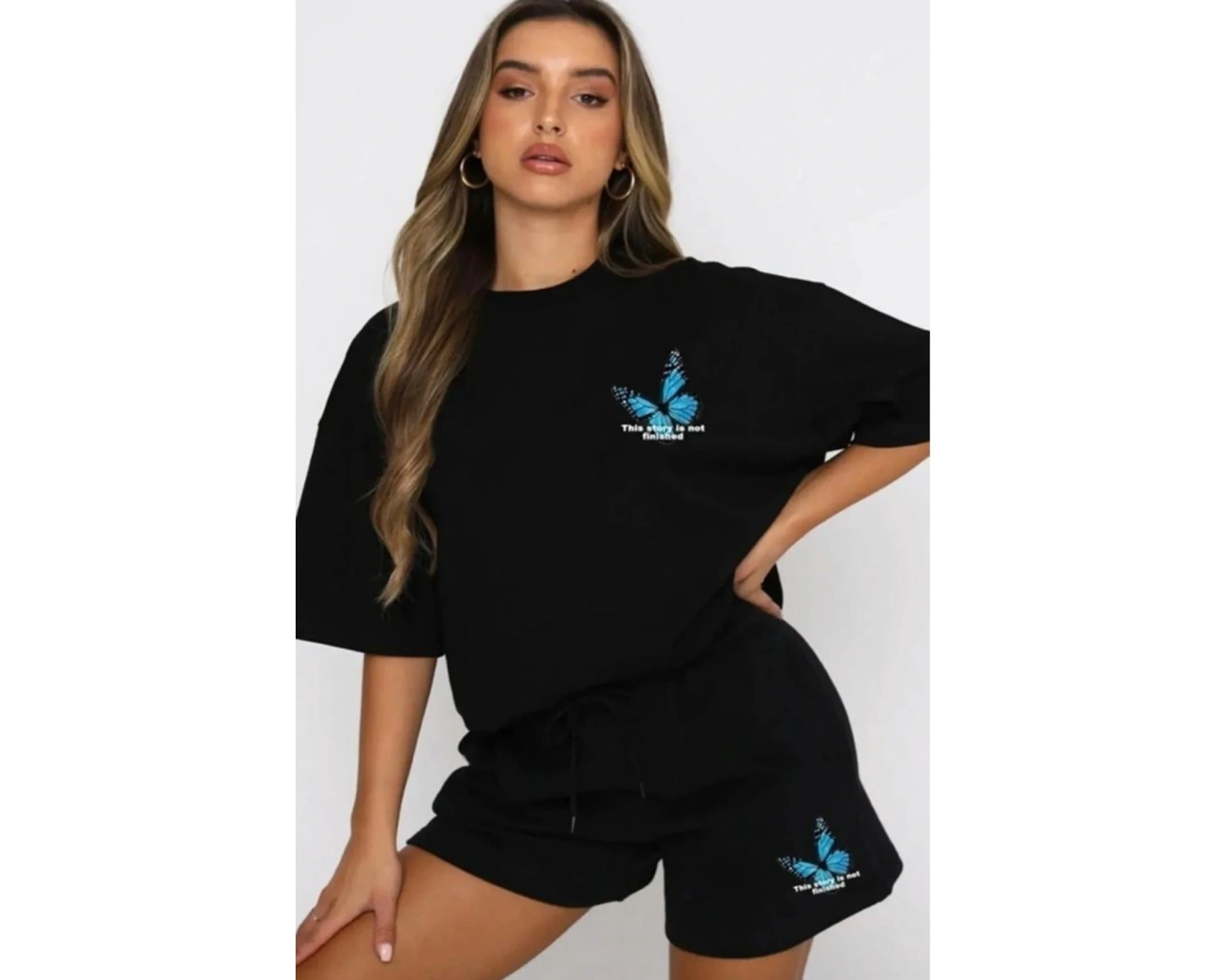 Kadın Alt Üst Siyah Kelebek Baskılı Şort Tshirt Kombini