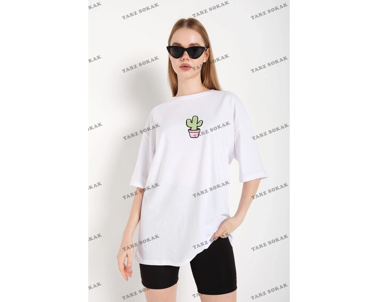 Kadın Beyaz Cactus Logo Baskılı Oversize