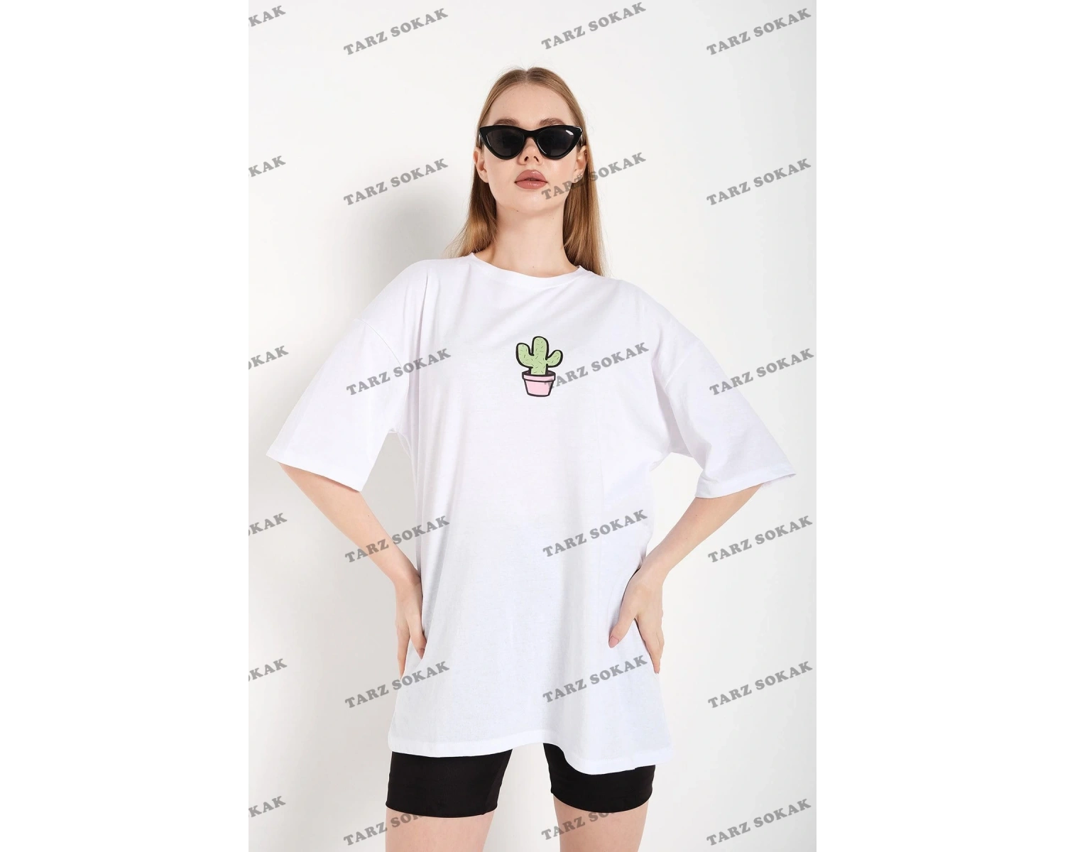 Kadın Beyaz Cactus Logo Baskılı Oversize