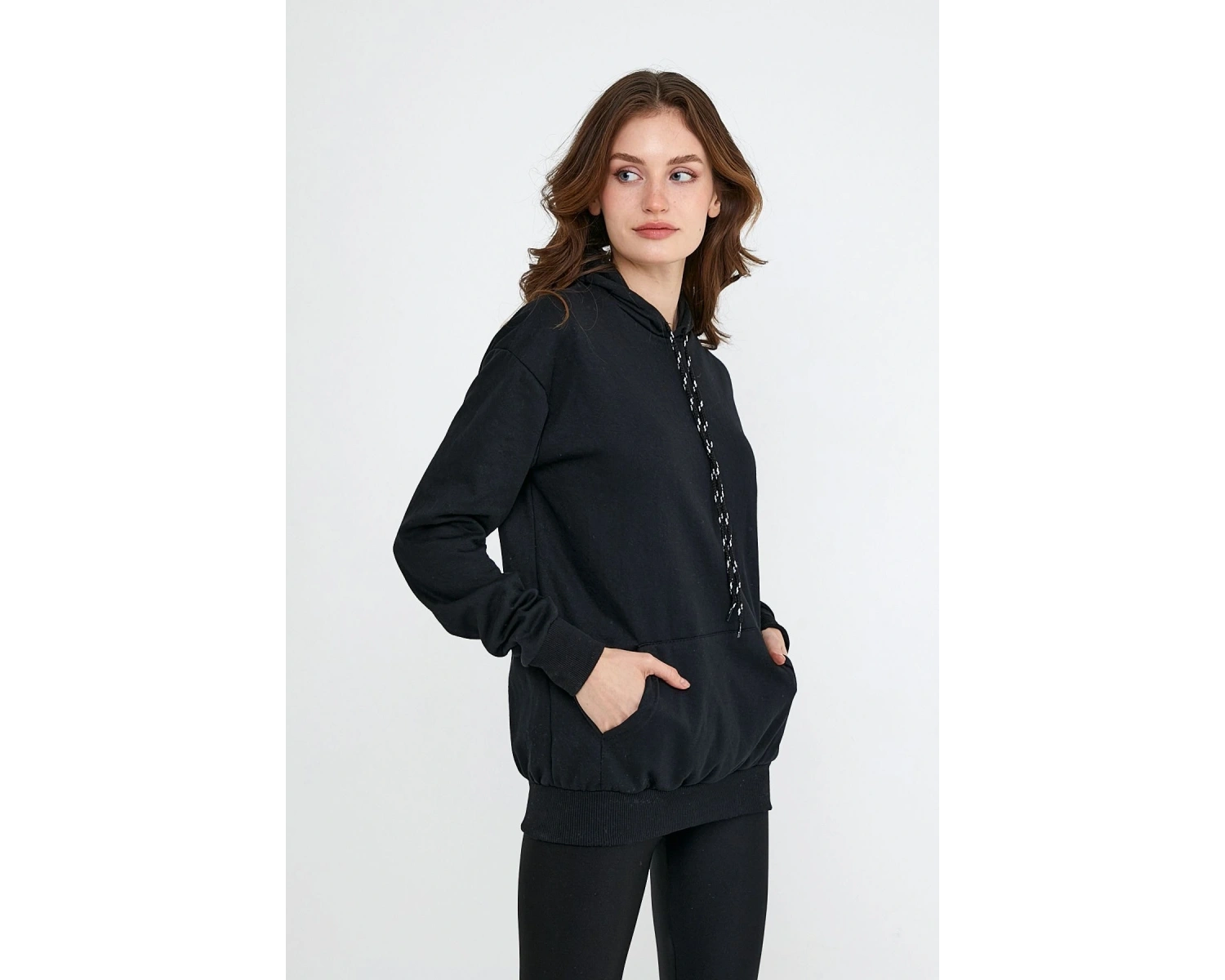 Kadın Beyaz Kapüşonlu Kanguru Cep Sweatshirt