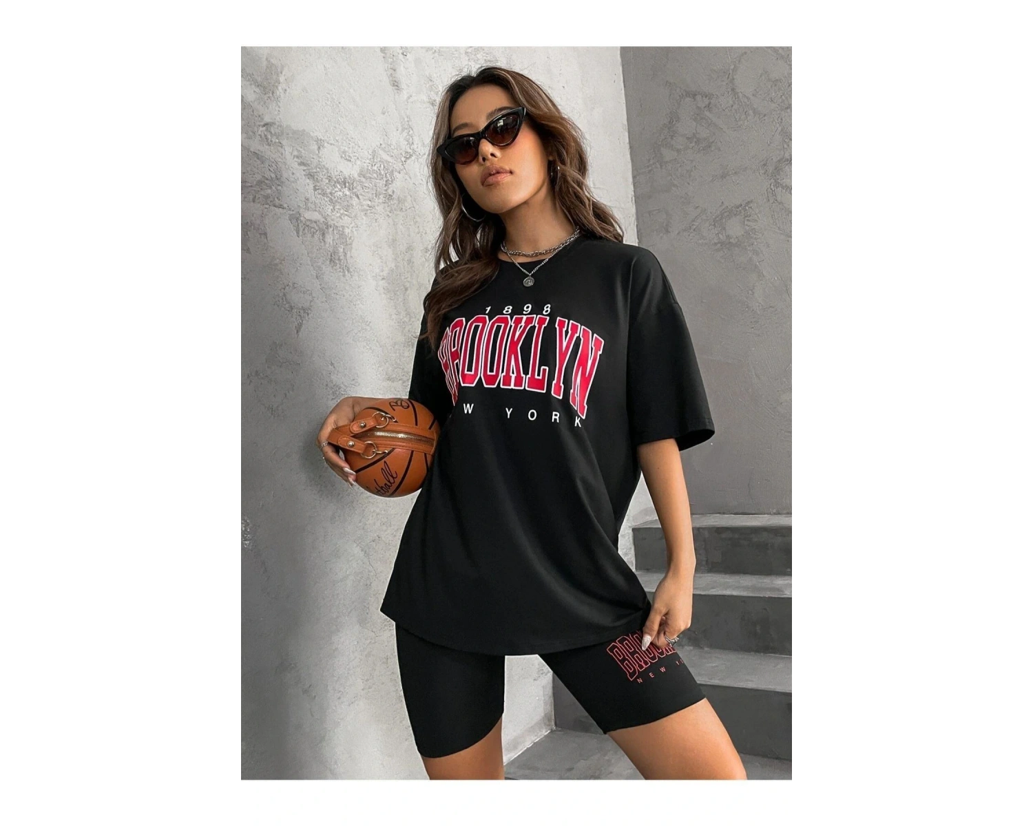 Kadın Beyaz Mavi Brooklyn Bisiklet Yaka Tshirt