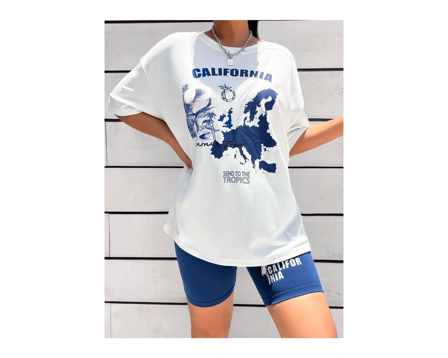 Kadın Beyaz Mavi Calıfornıa Baskılı Bisiklet Yaka Tshirt