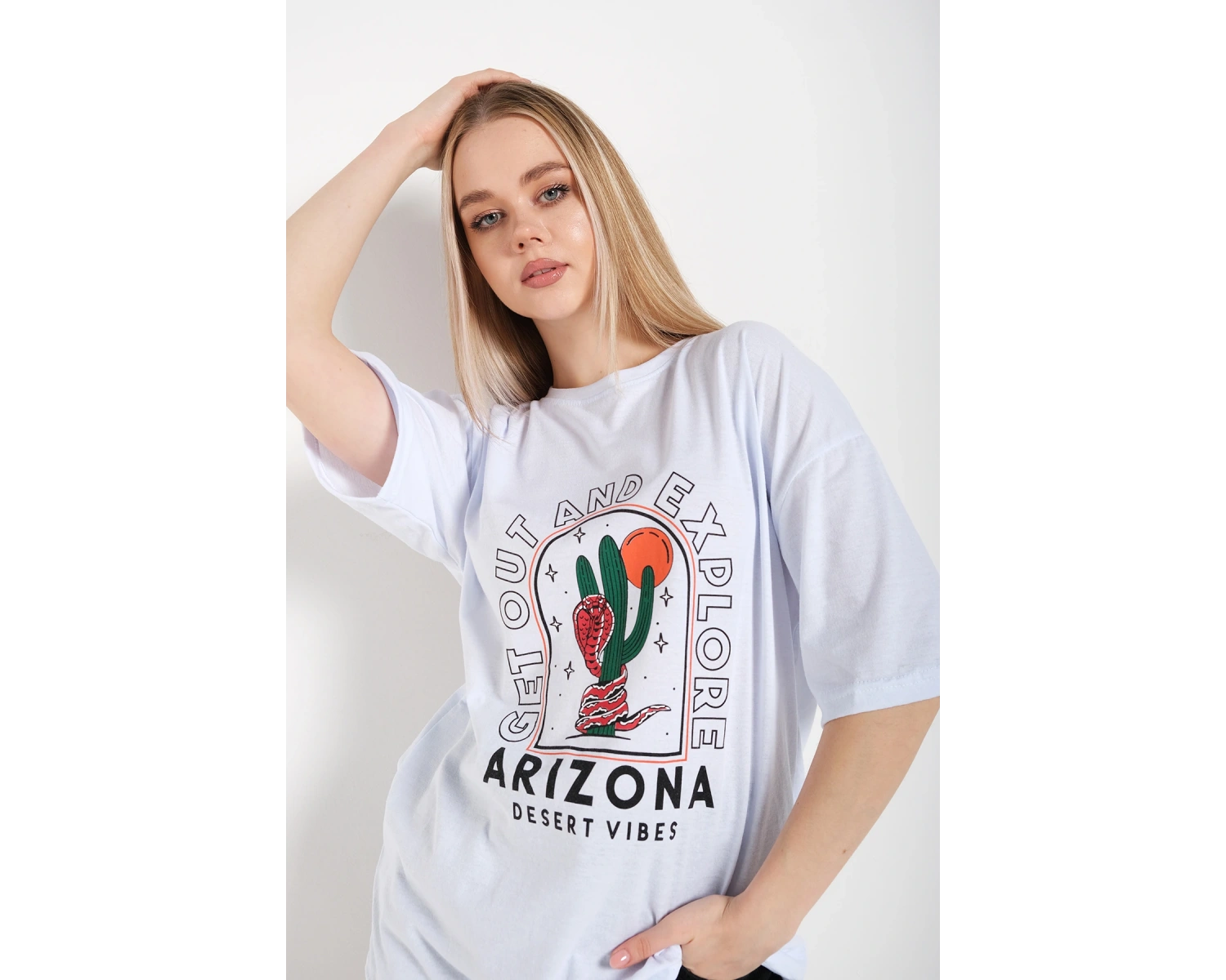 Kadın Beyaz Oversize Arizona Baskılı T-shirt