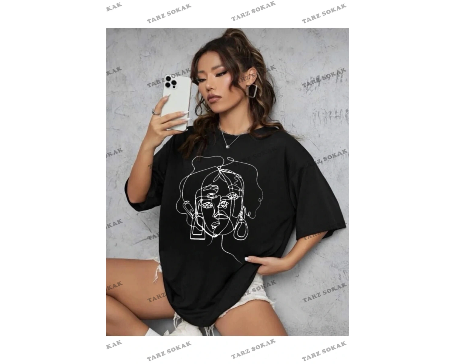 Kadın Beyaz Yüz Baskı Detaylı Oversize