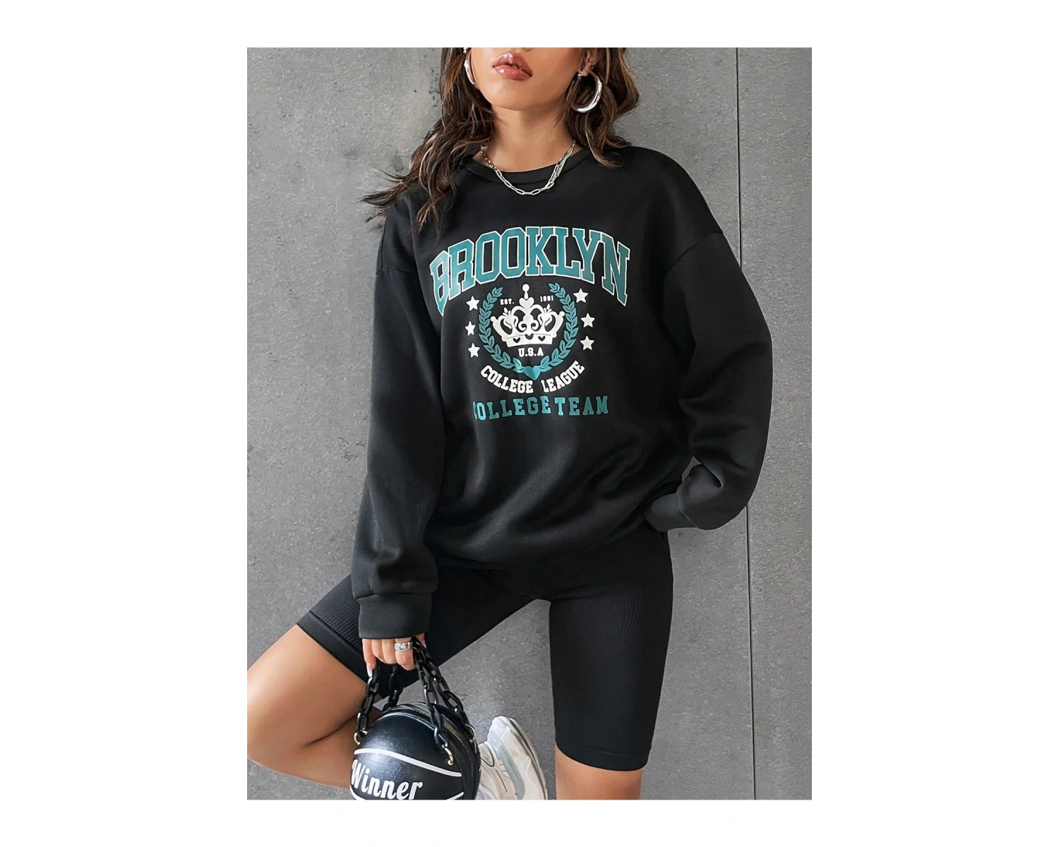 Kadın Brooklyn Baskılı Oversize Bisiklet Yaka Sweatshirt Siyah